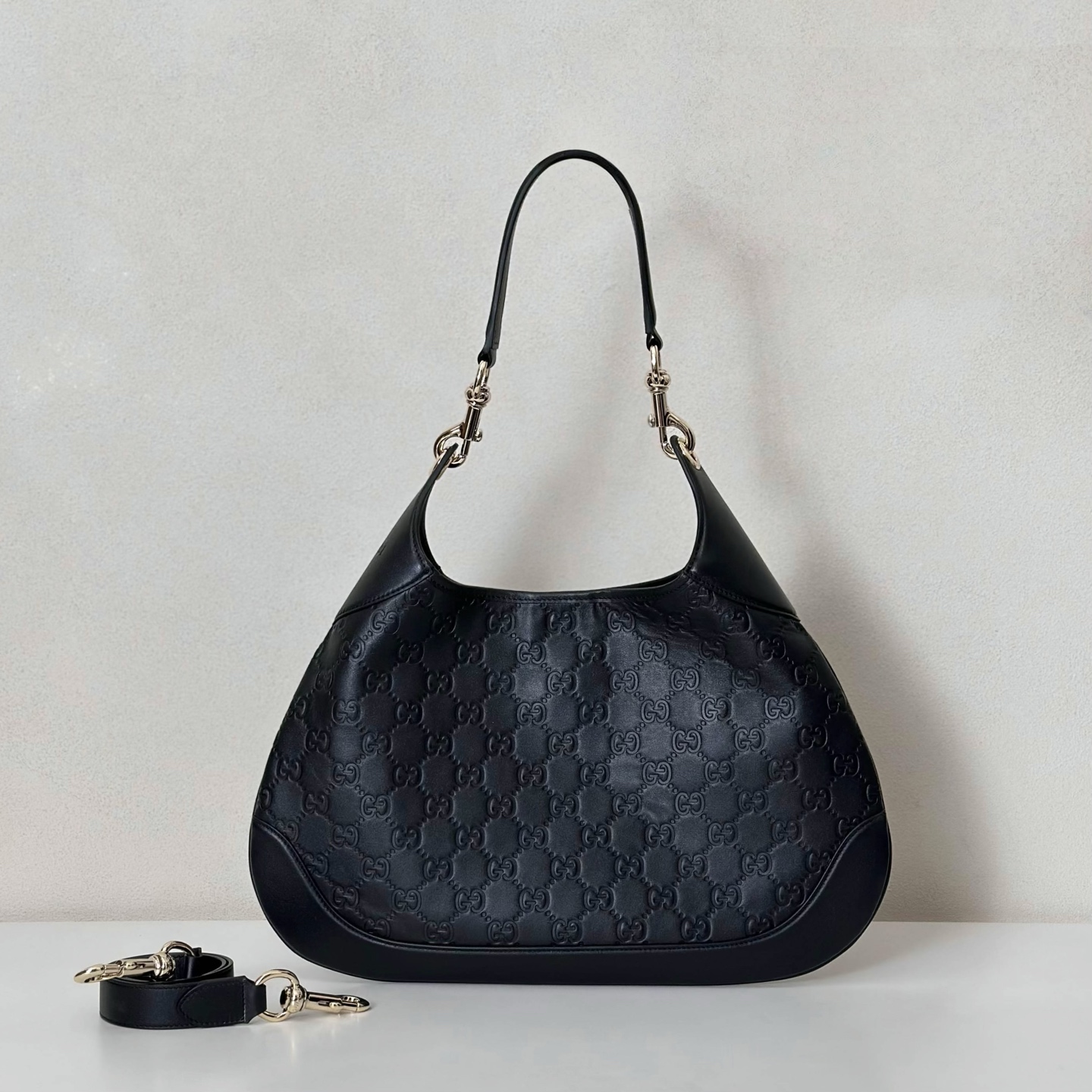 Gucci  06026