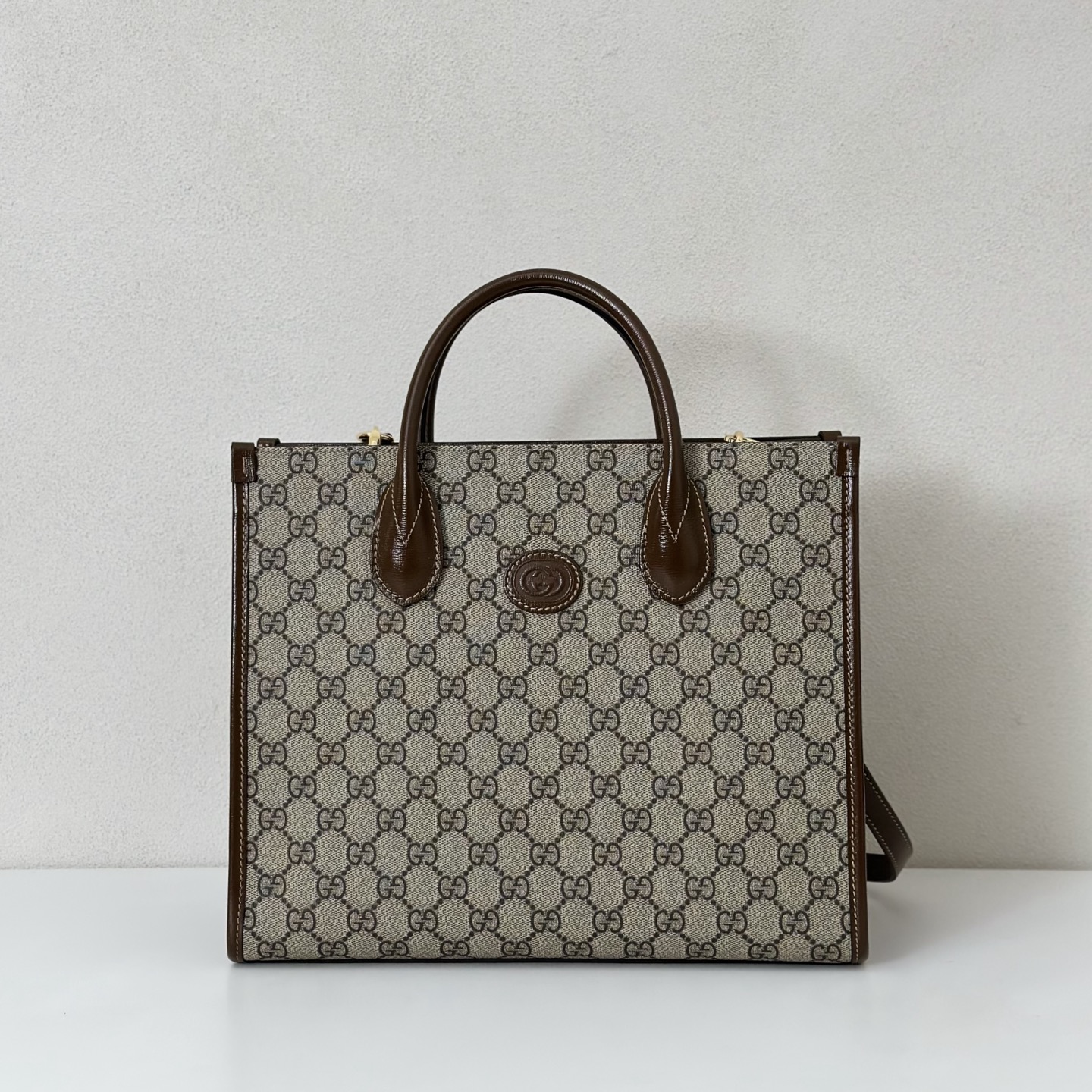 Gucci  06036