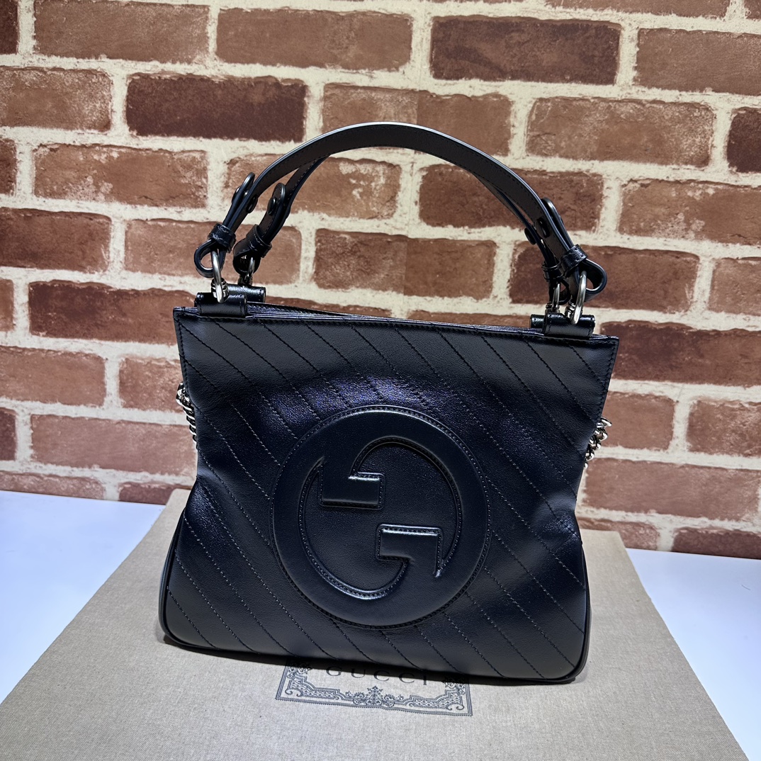 Gucci  06109