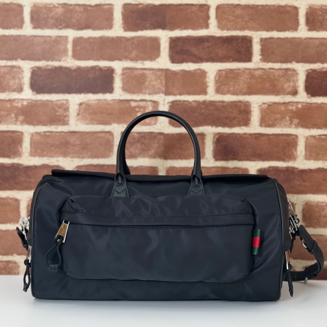 Gucci  06216
