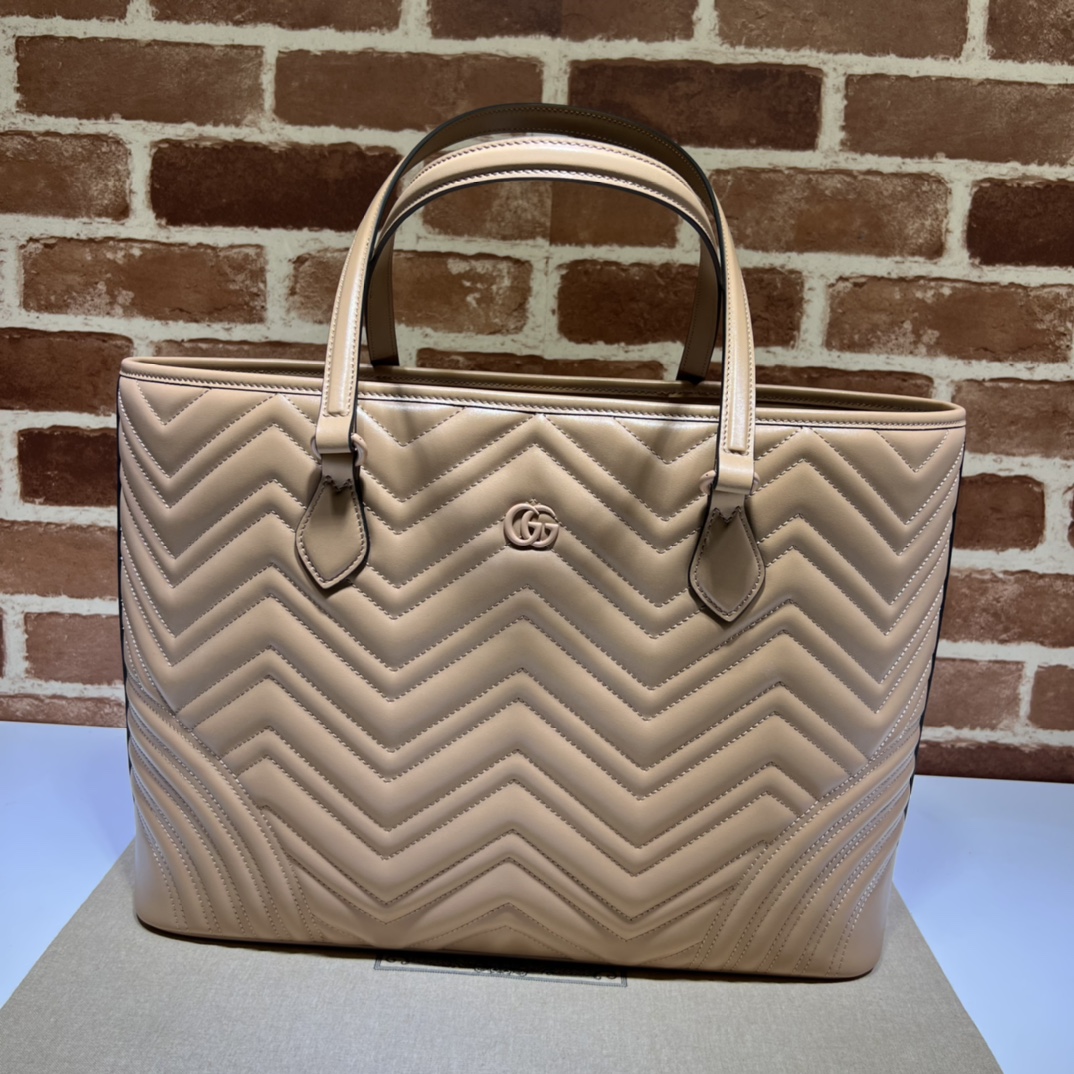 Gucci  06289