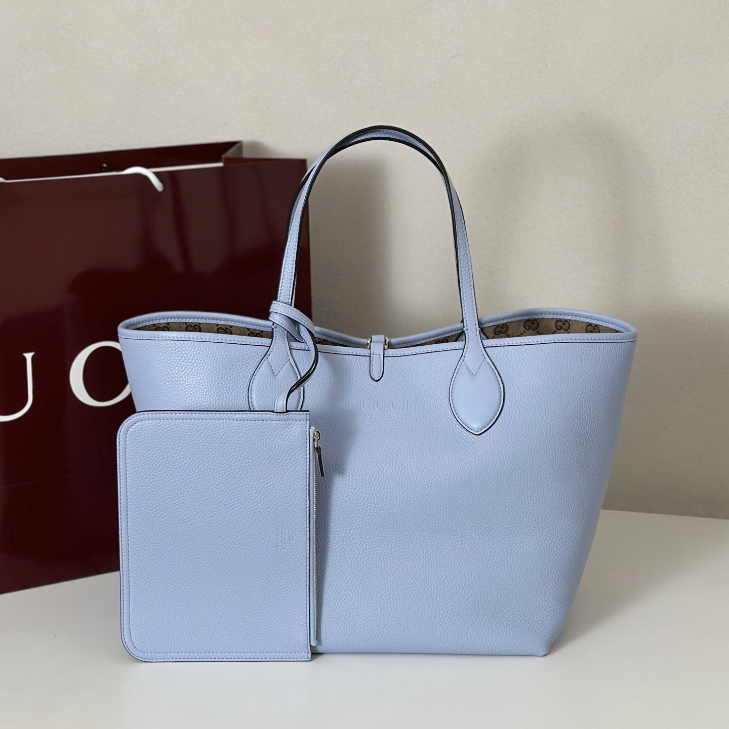Gucci  06559