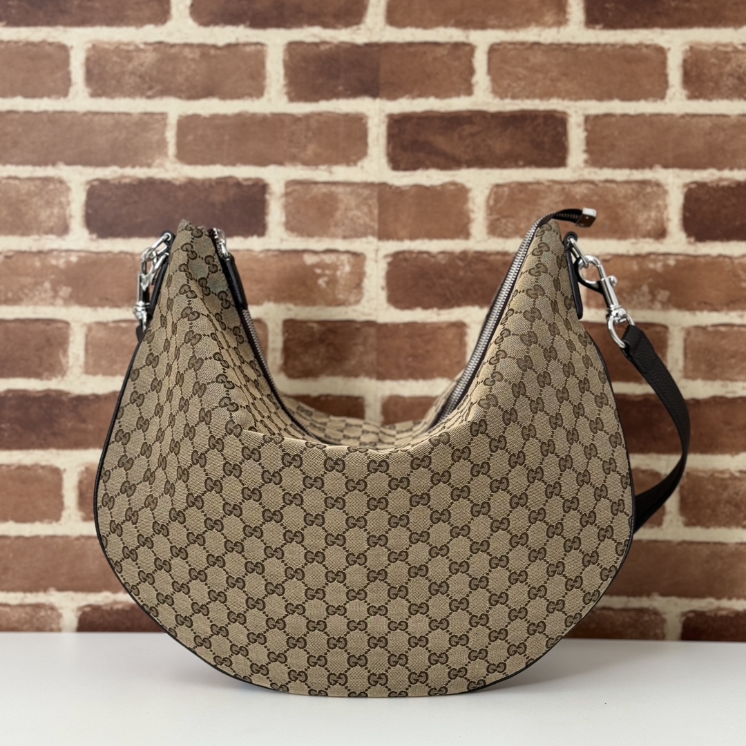Gucci  06576