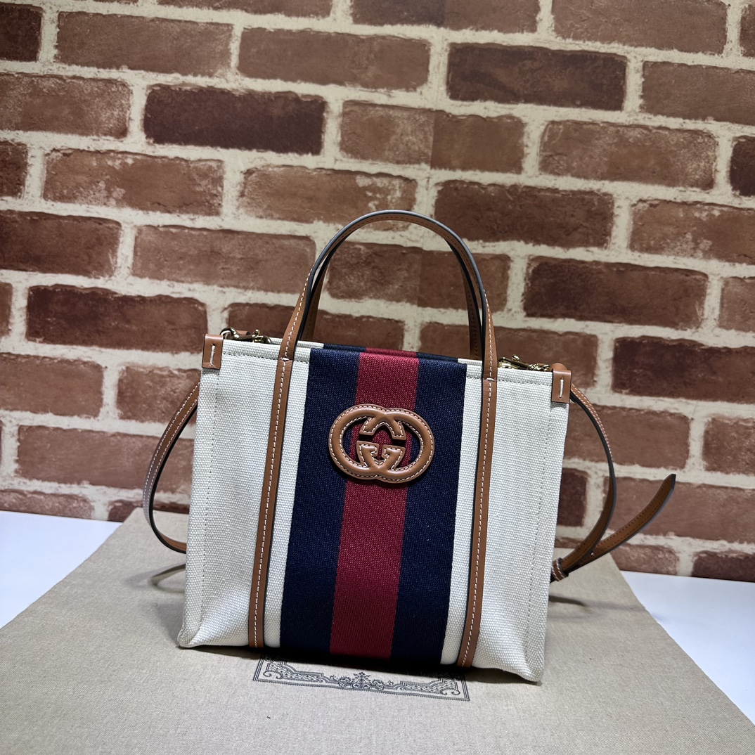 Gucci  06699