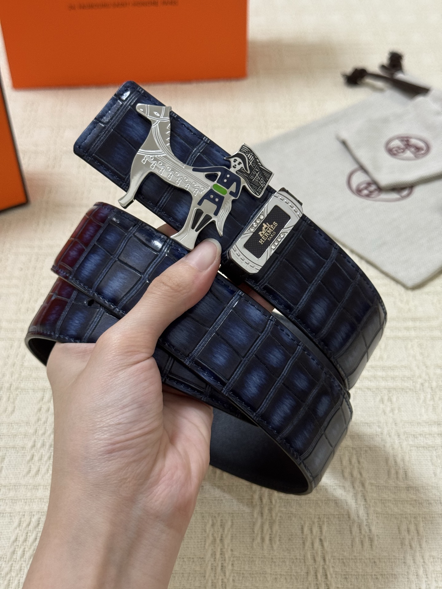 HERMES 00019