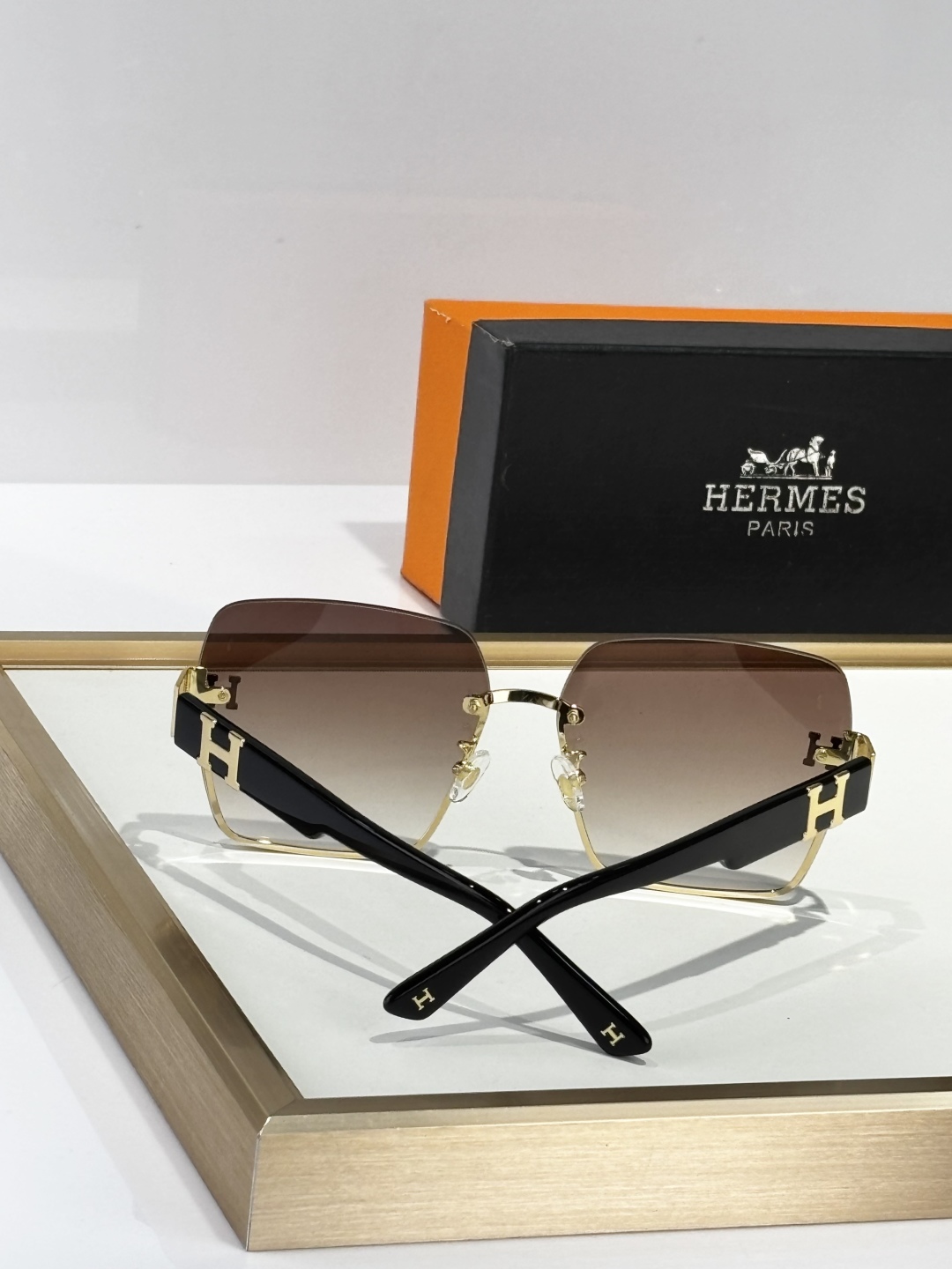 HERMES 00089