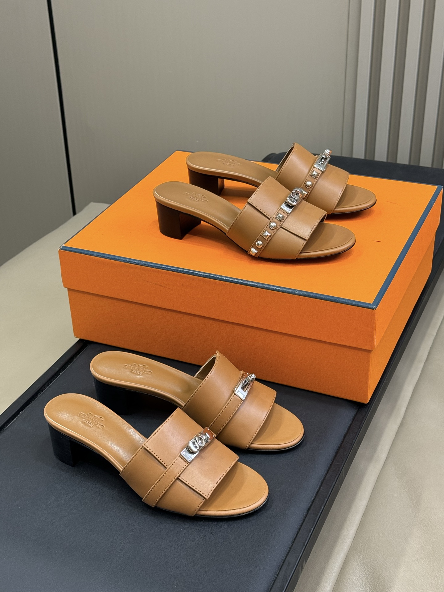 HERMES  00106