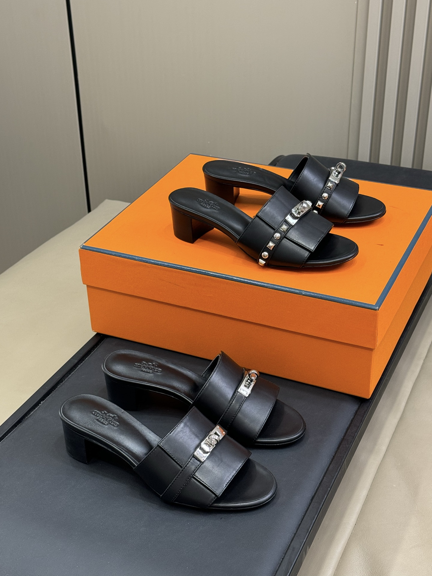 HERMES  00119