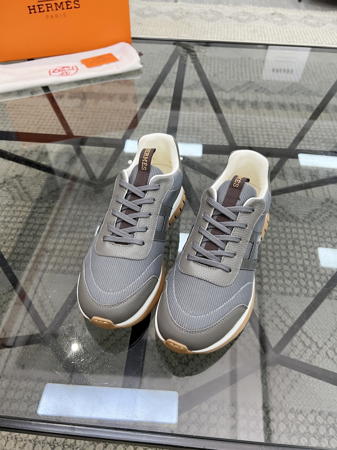 HERMES 00169