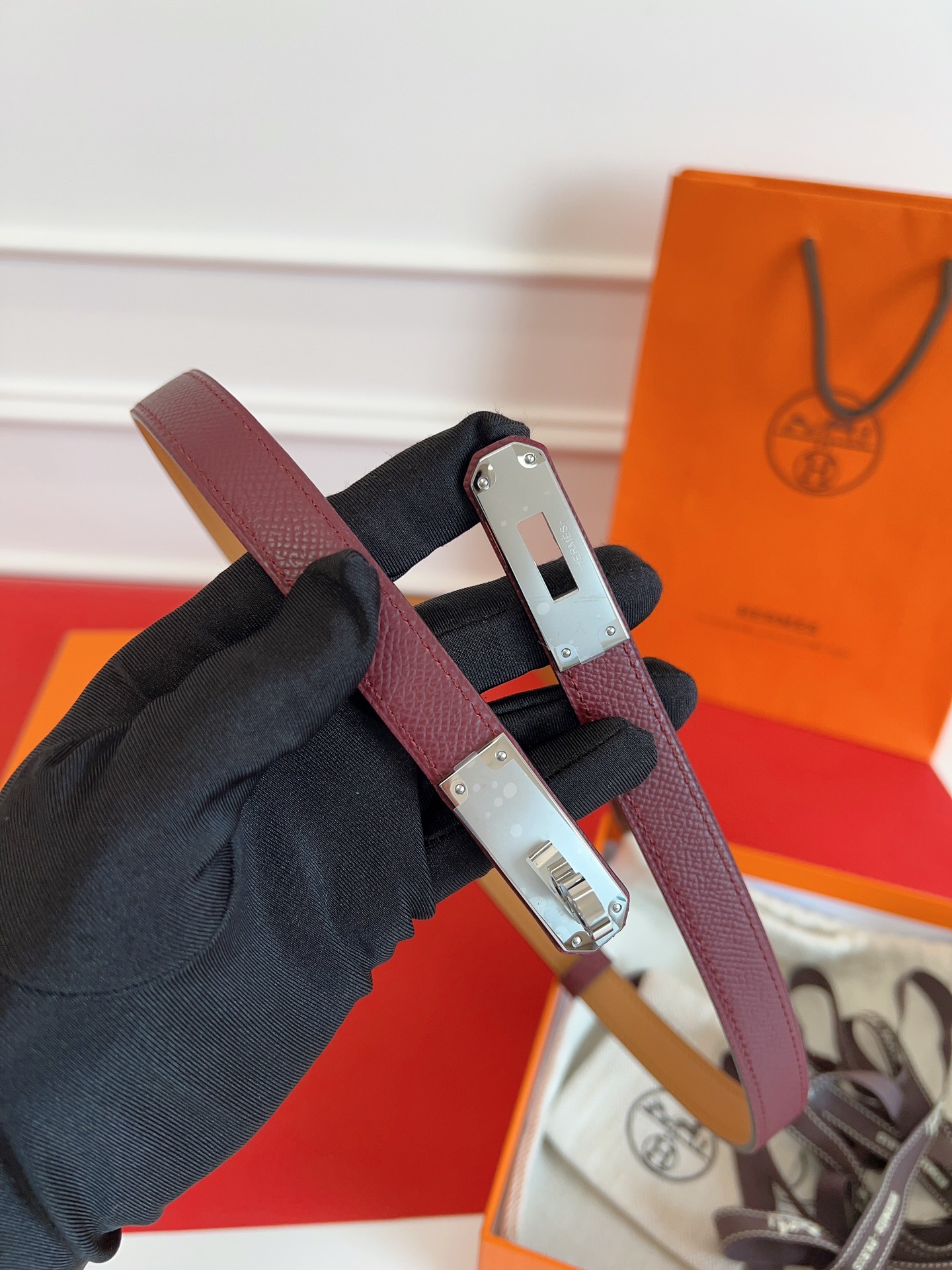 HERMES 00169