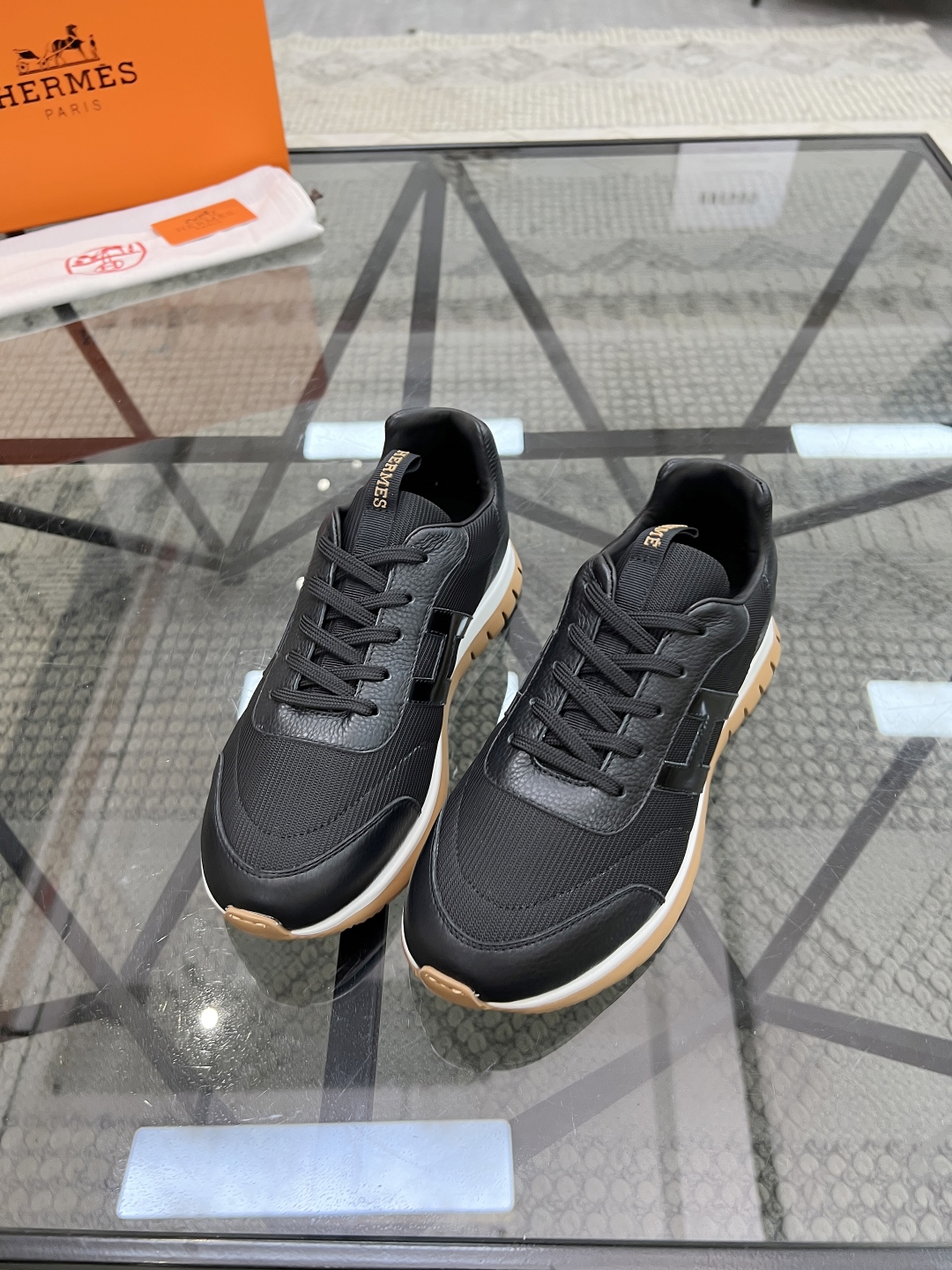 HERMES 00179