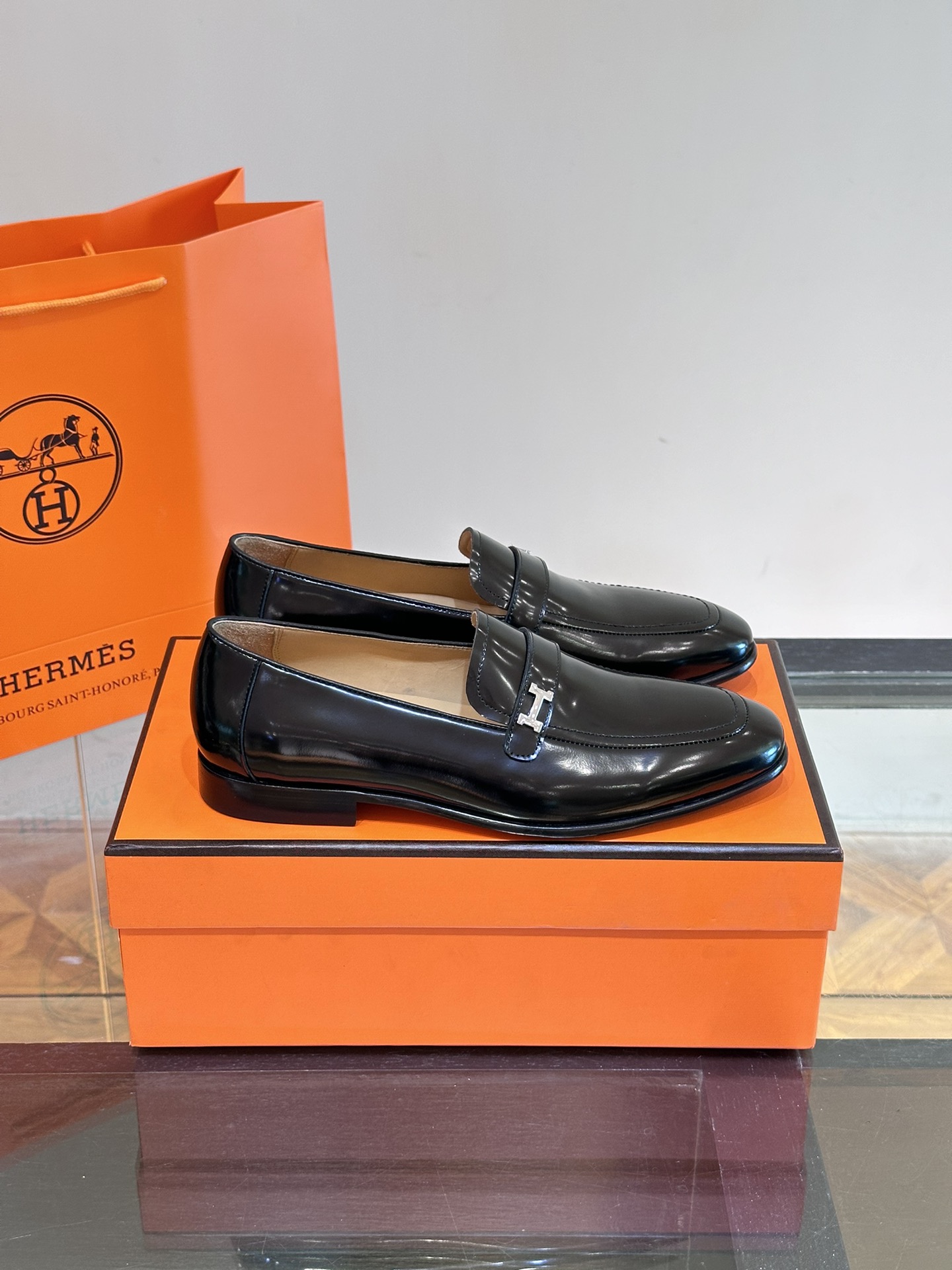 HERMES  00229