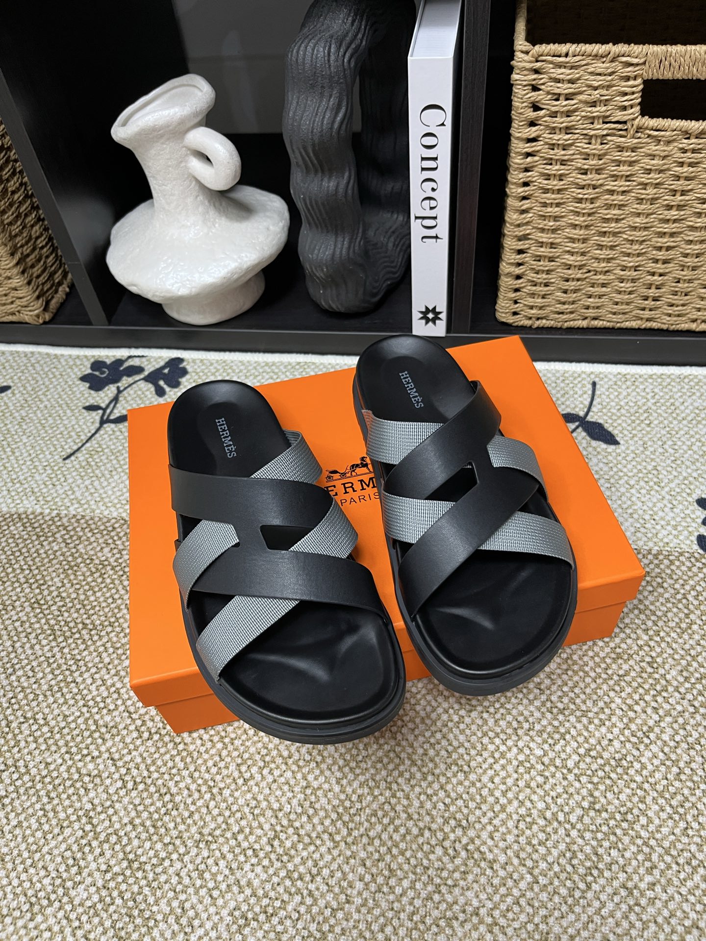 HERMES 00249