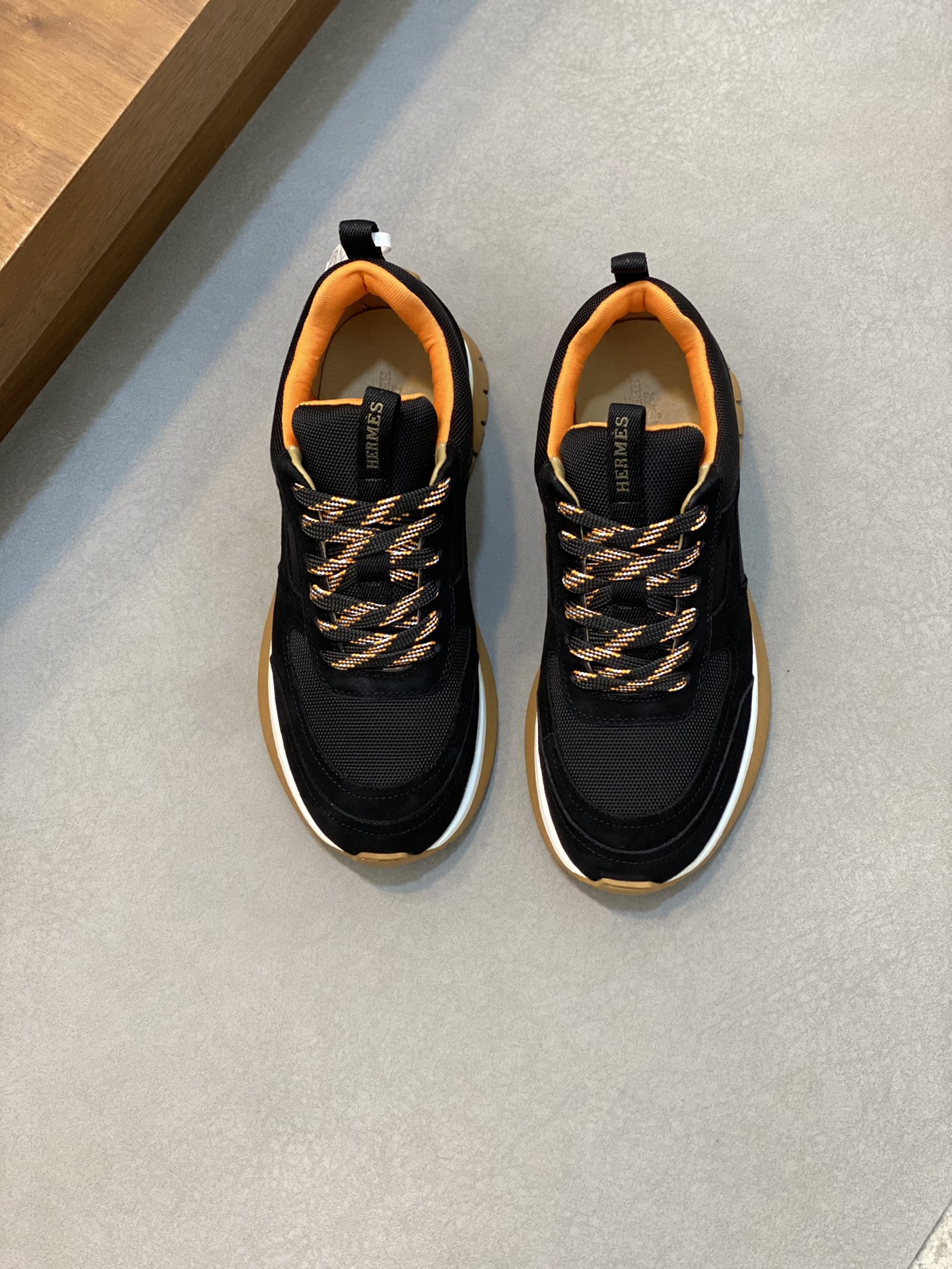 HERMES 00279