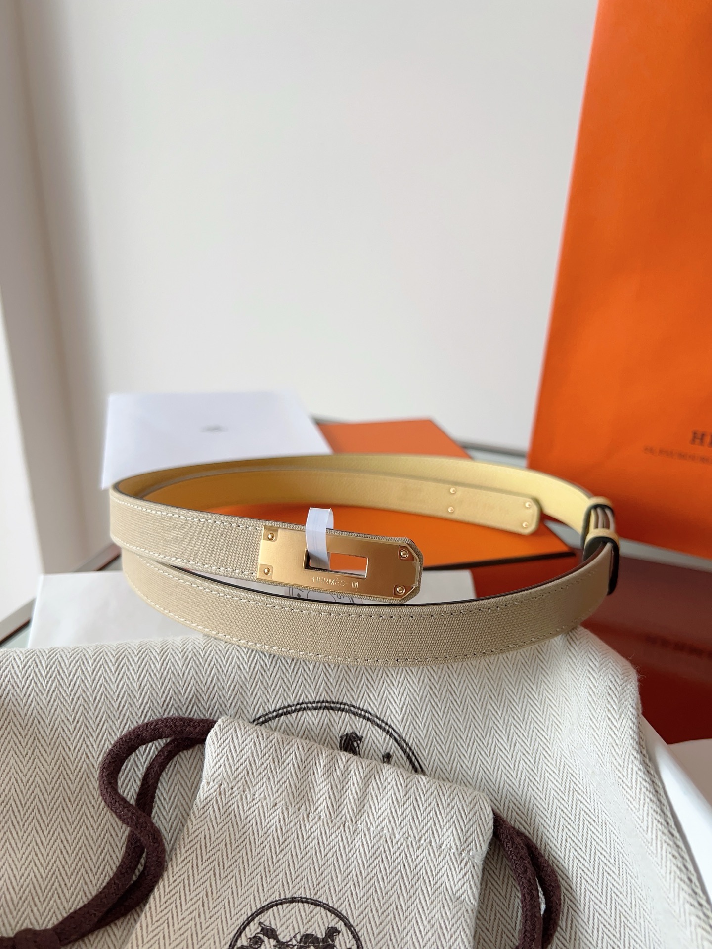 HERMES 00279