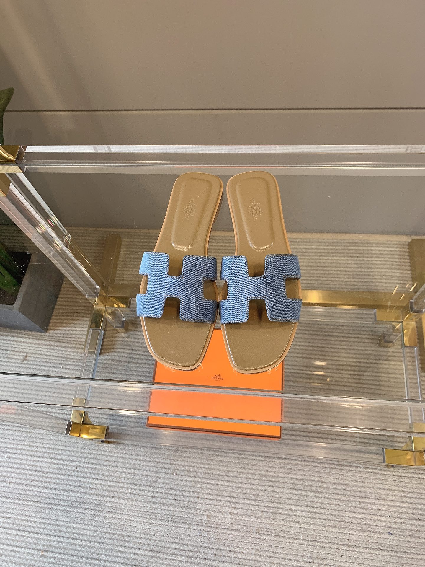 HERMES  00319