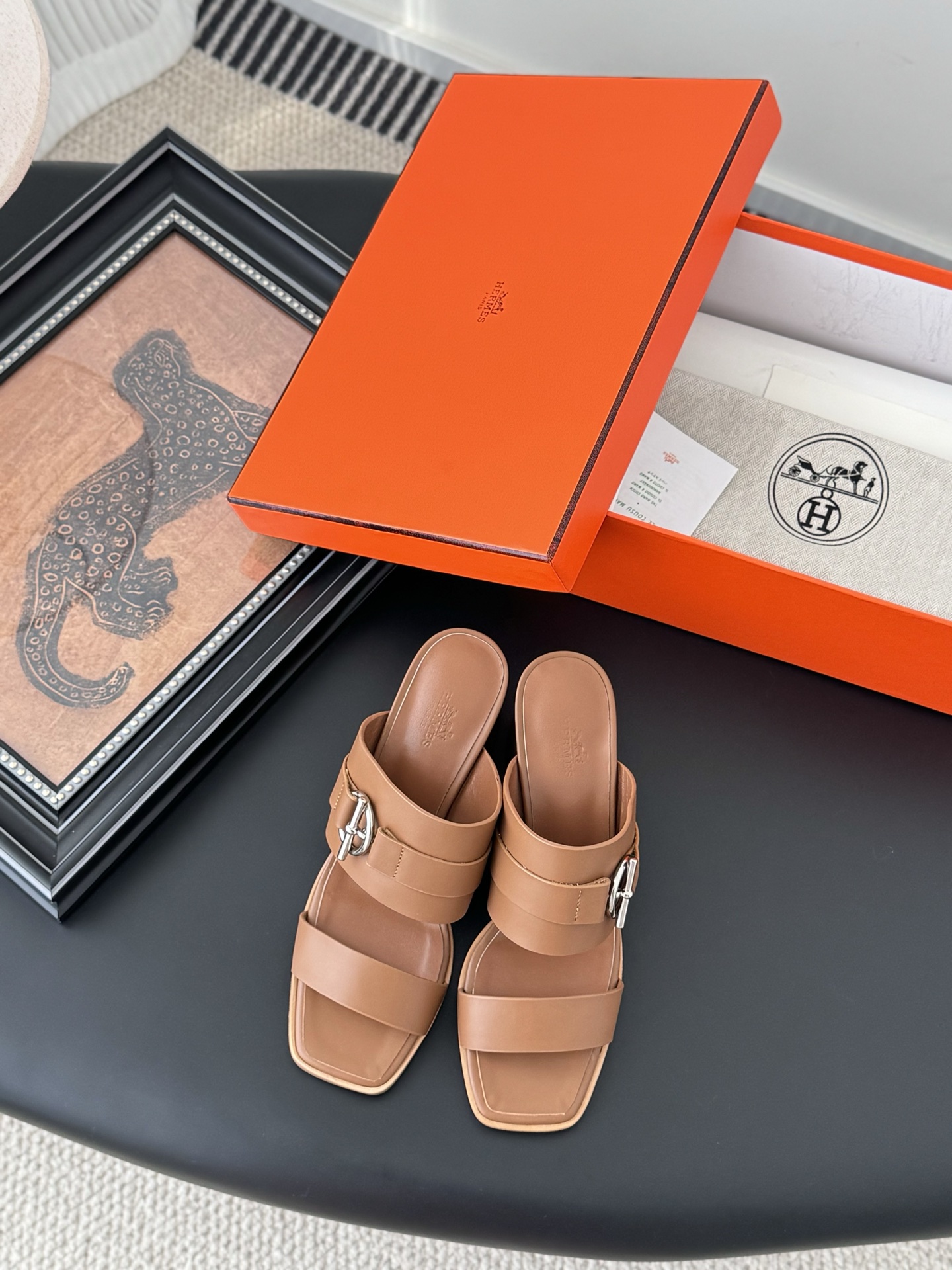 HERMES  00329