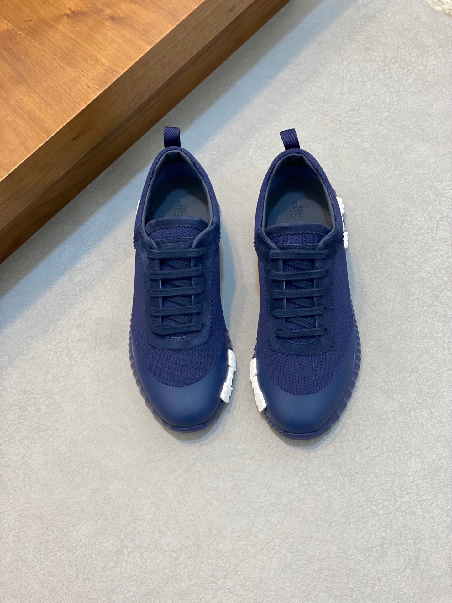 HERMES 00349
