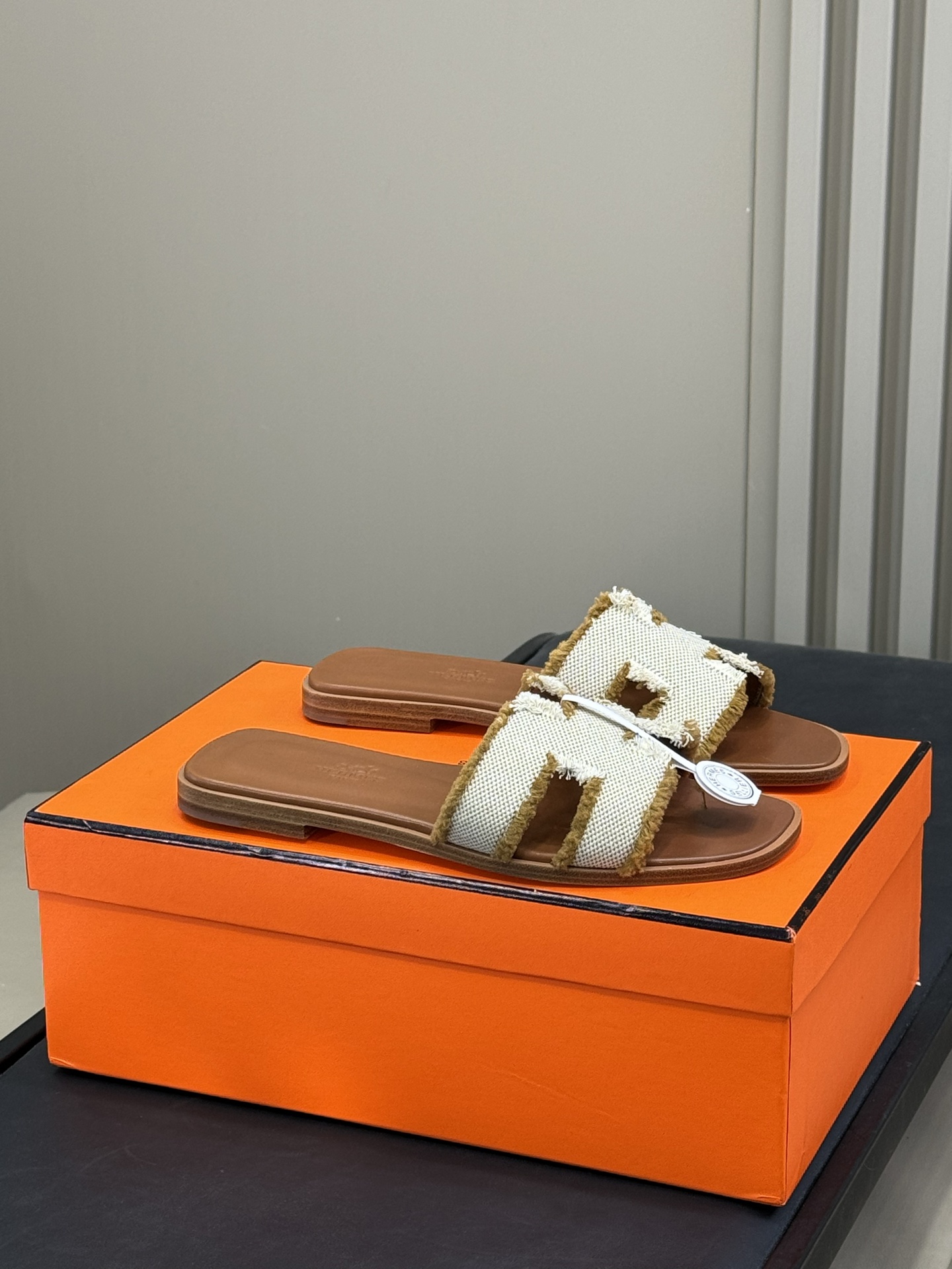 HERMES 00349