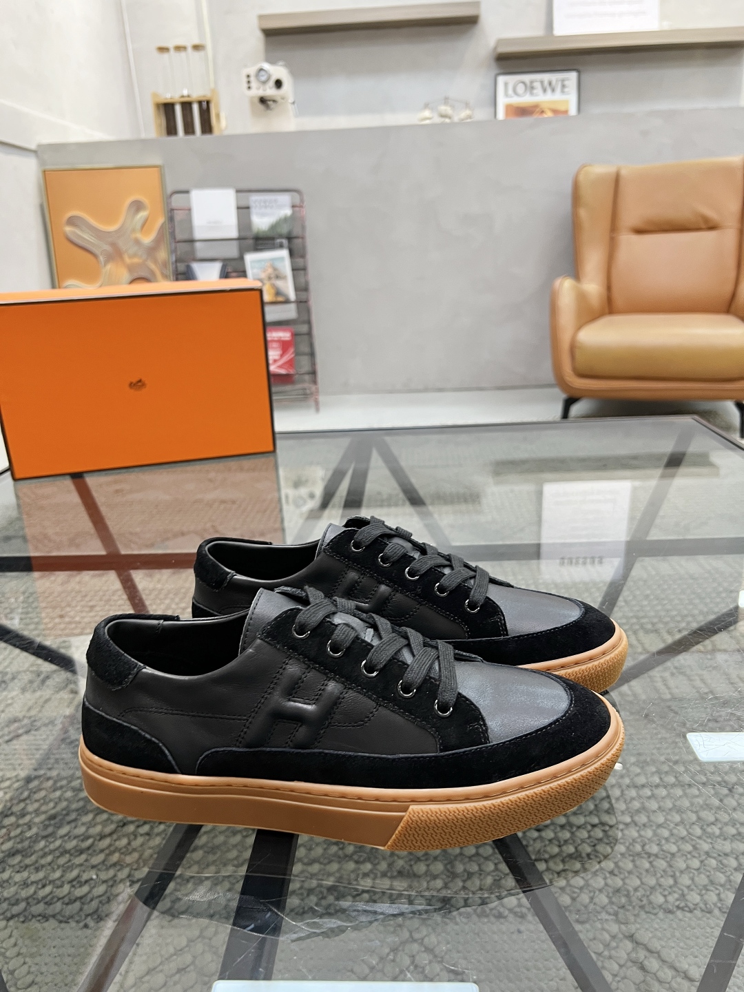 HERMES 00369