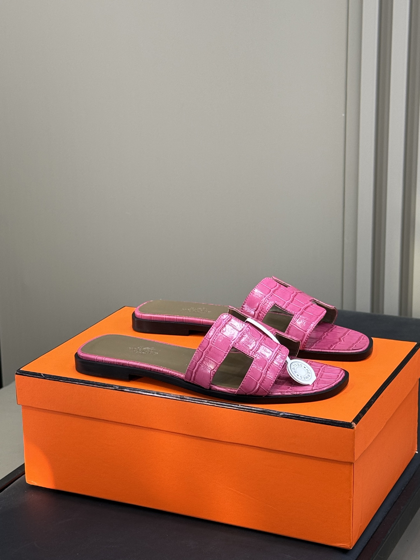 HERMES 00376