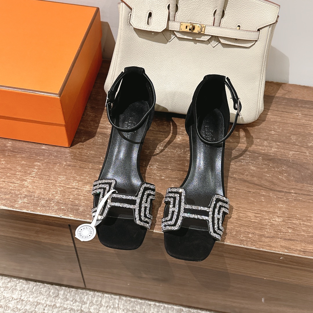 HERMES  00379
