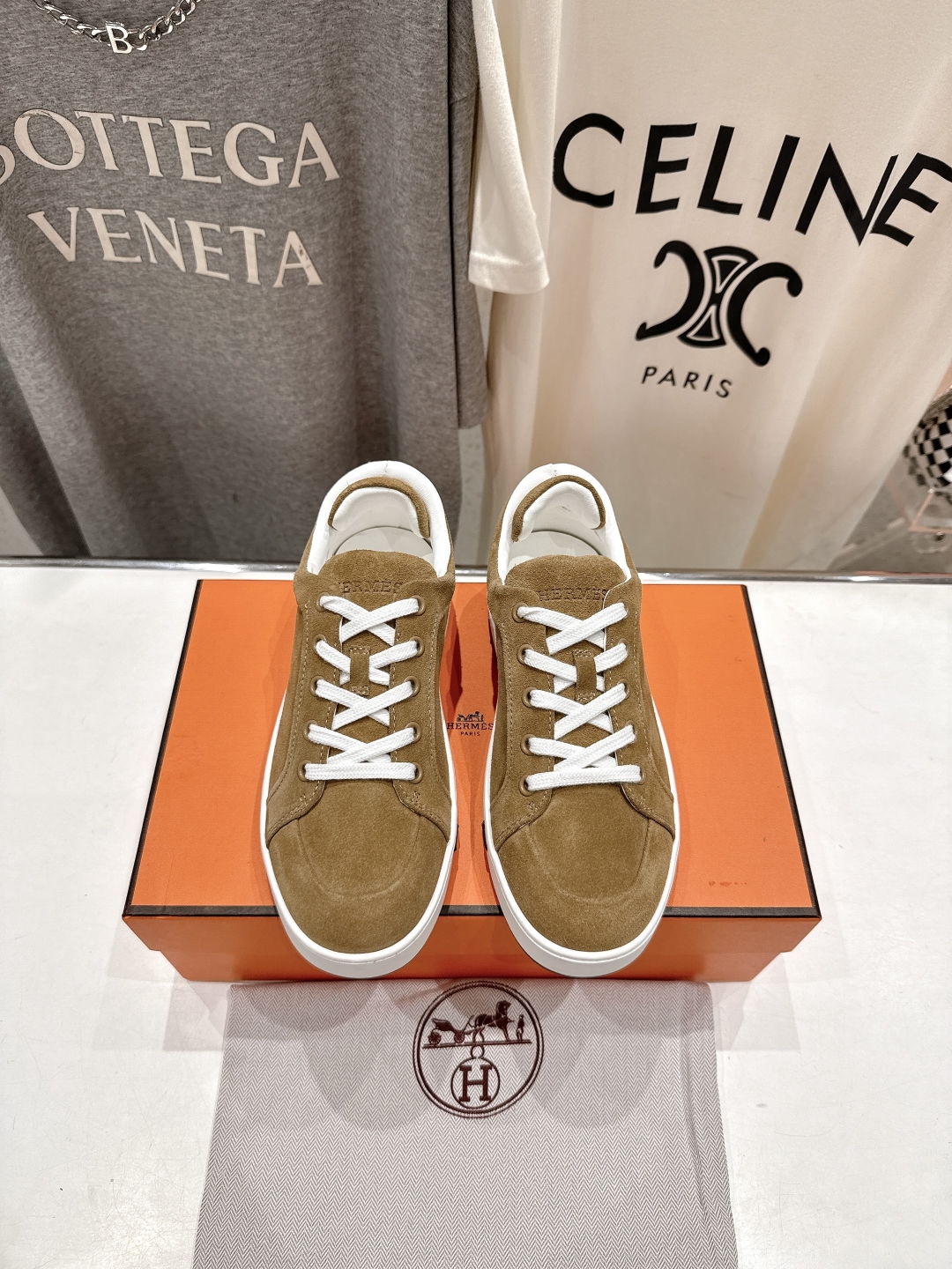 HERMES  00379