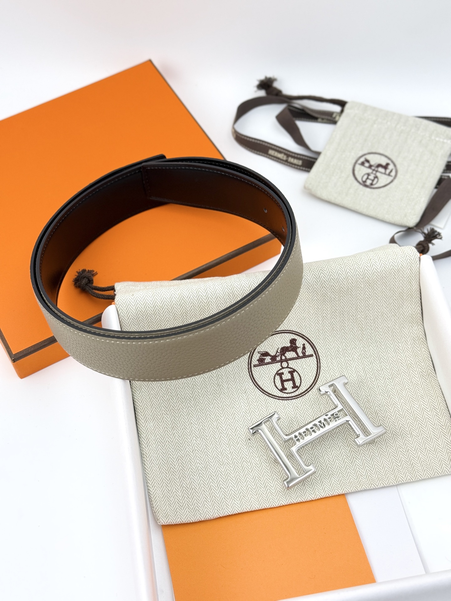 HERMES 00386