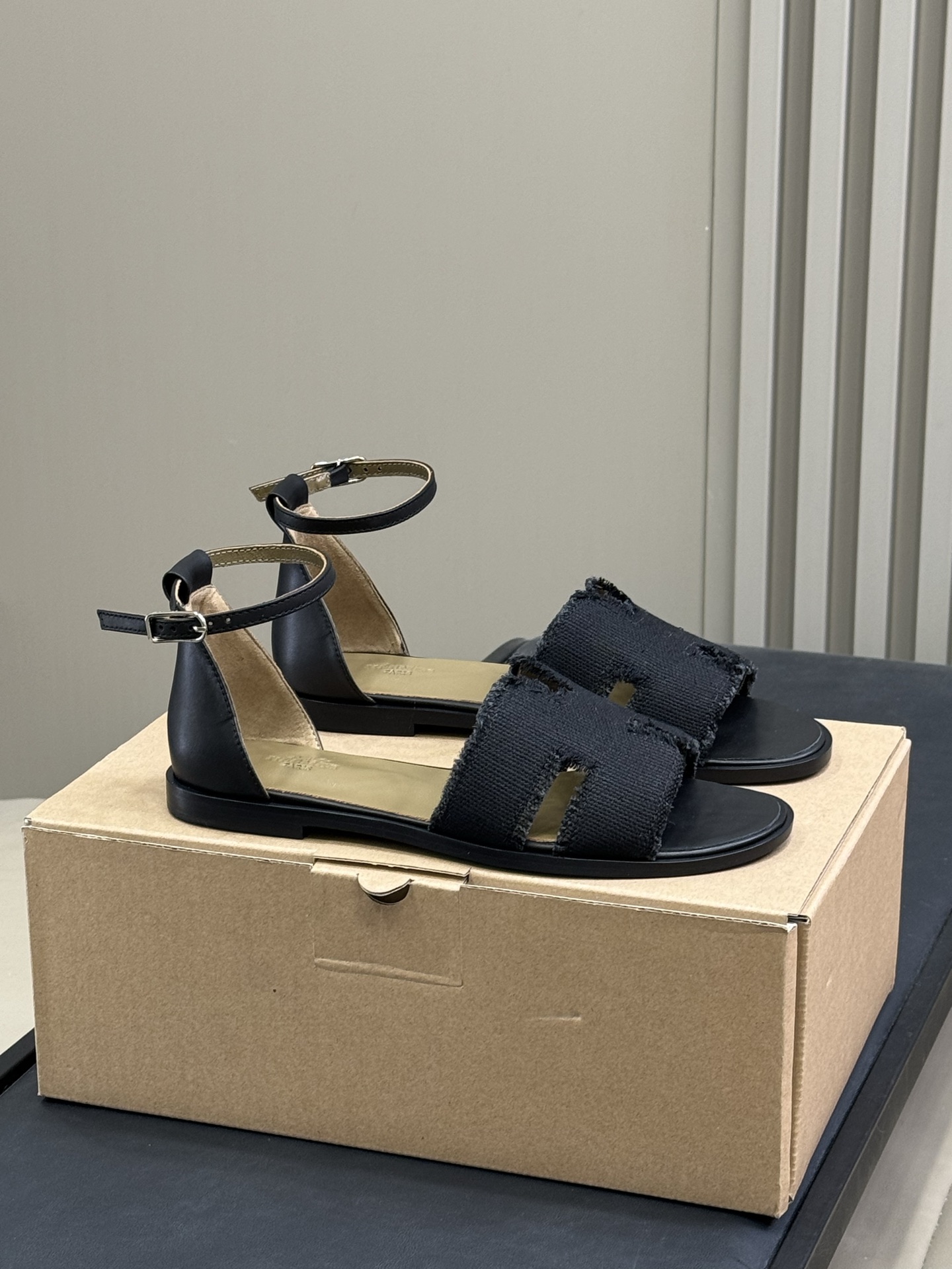 HERMES 00396