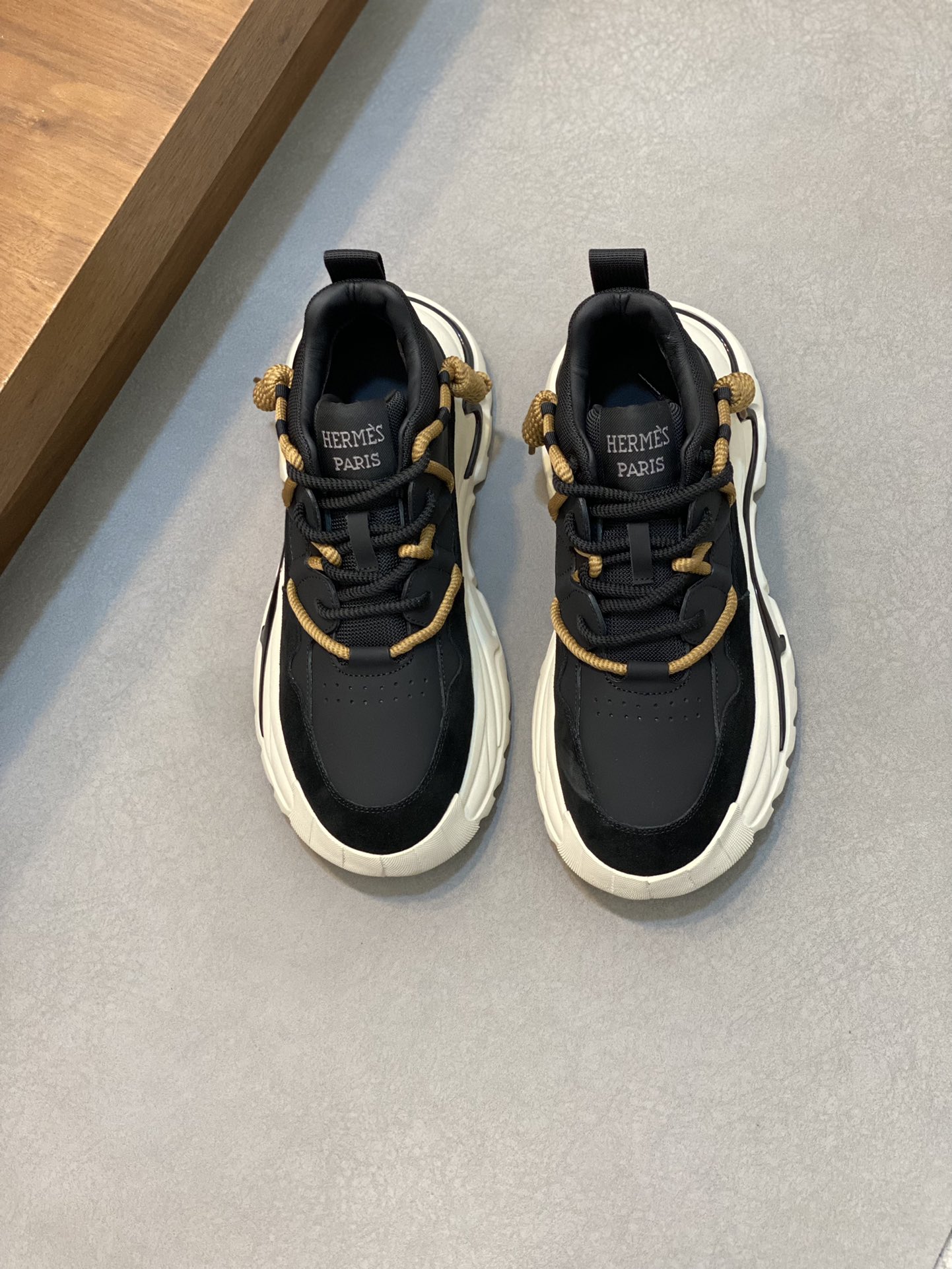 HERMES 00399