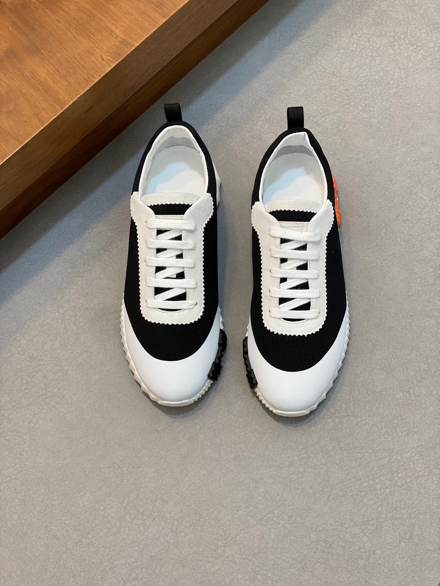 HERMES 00399