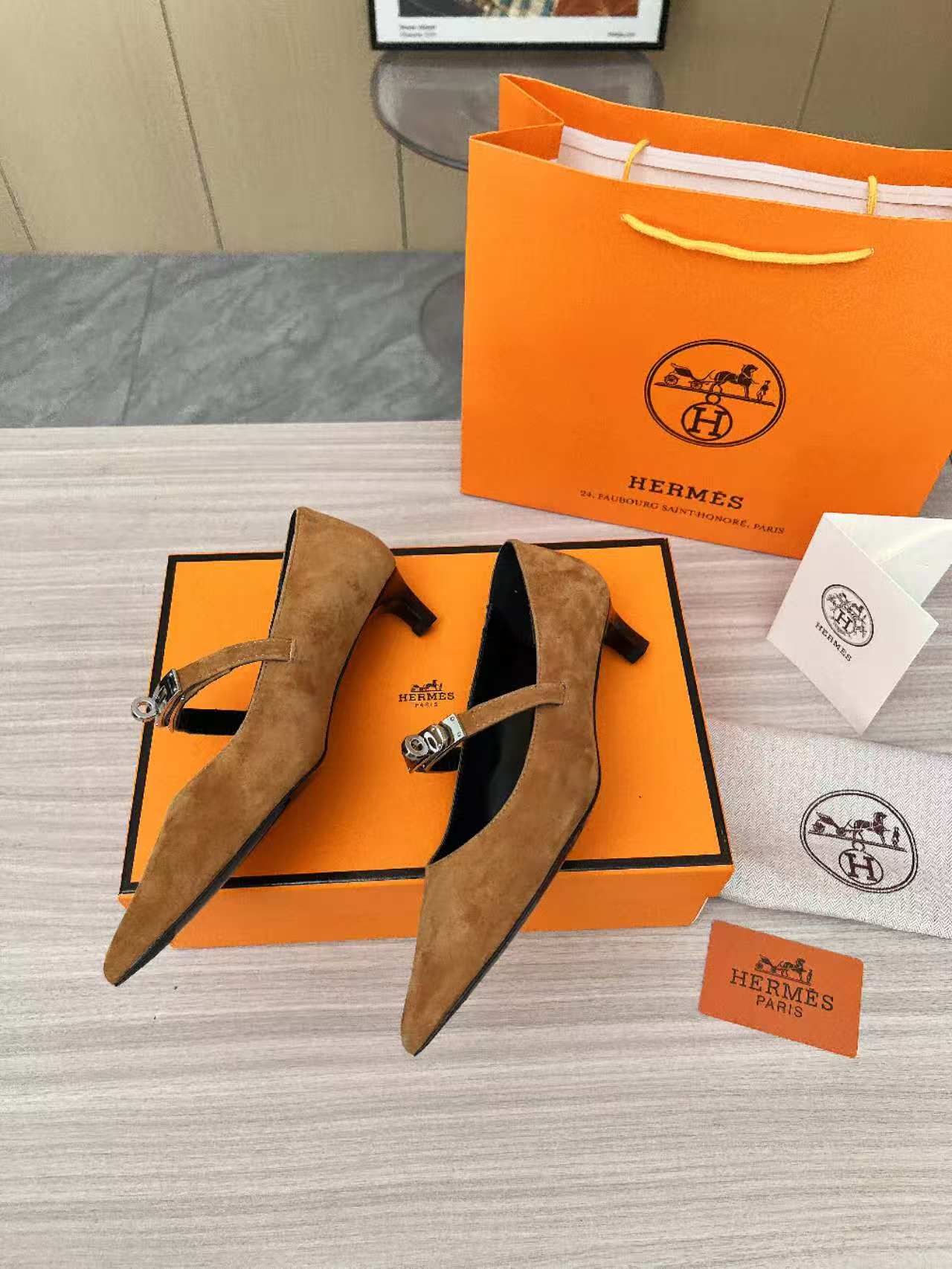HERMES 00399