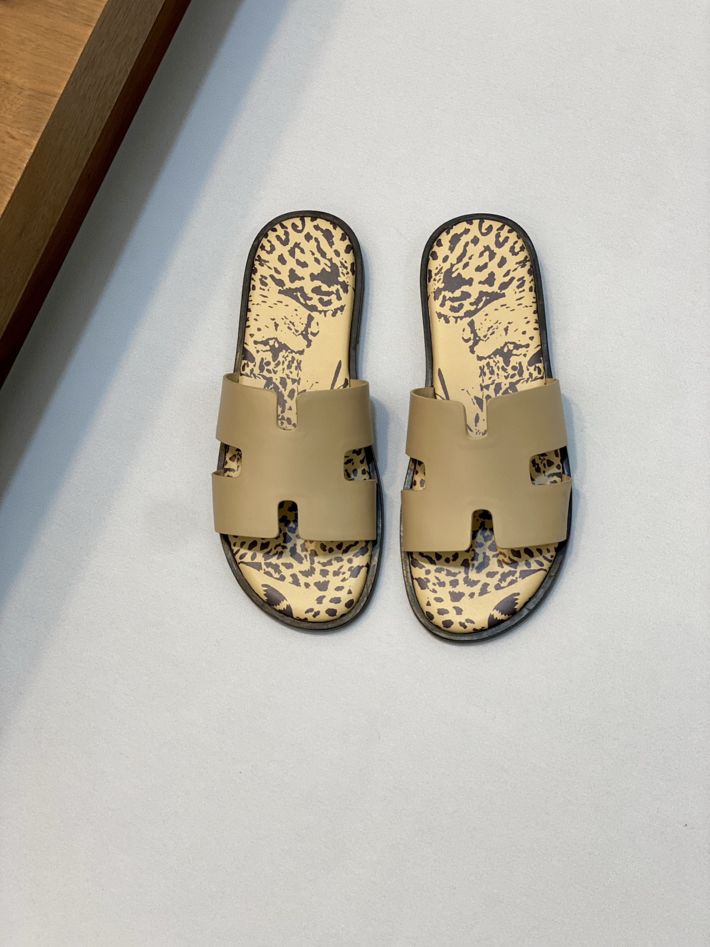 HERMES 00406
