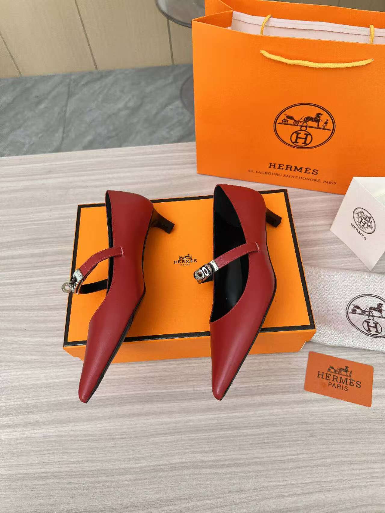 HERMES 00409