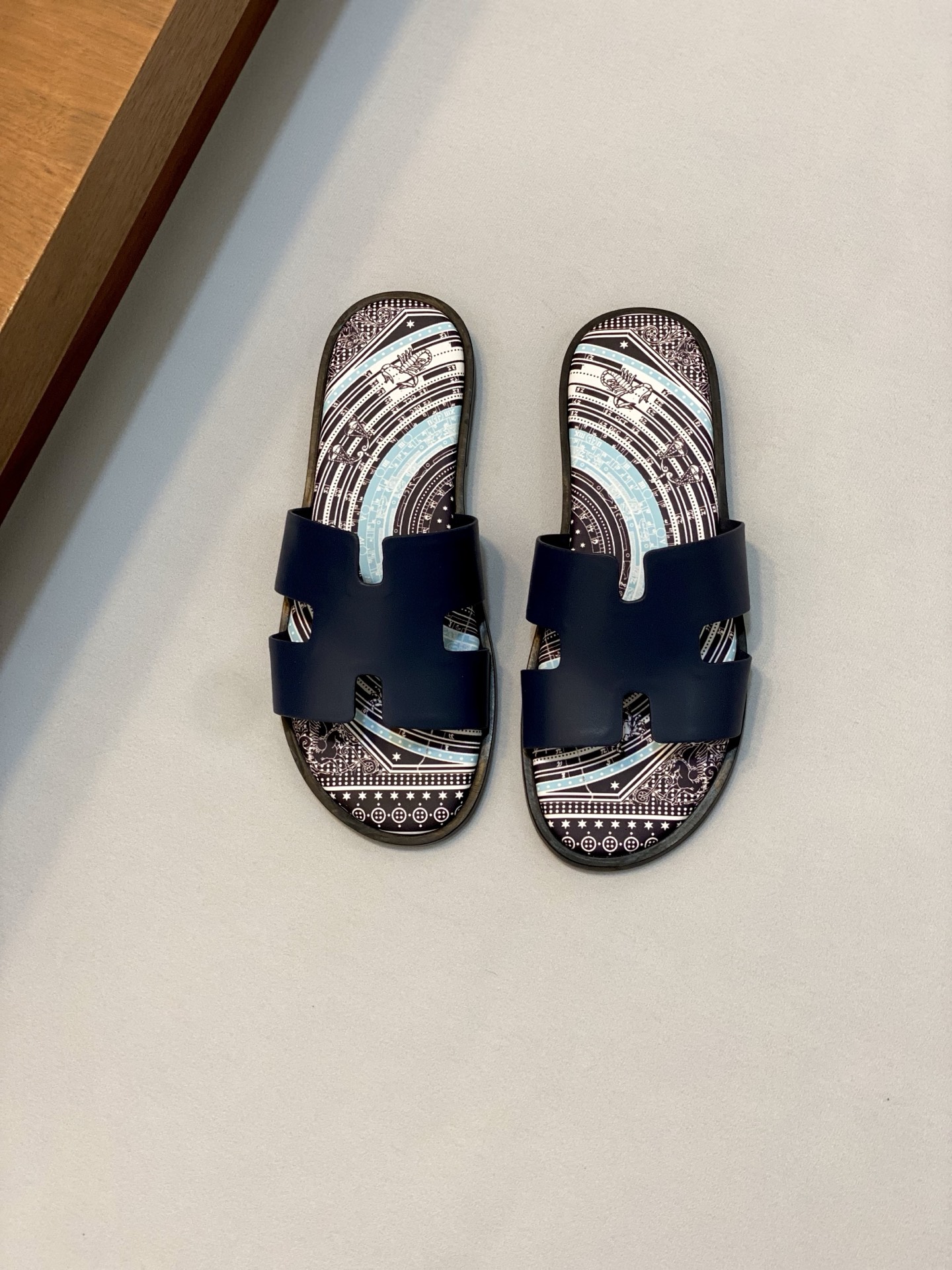 HERMES 00446