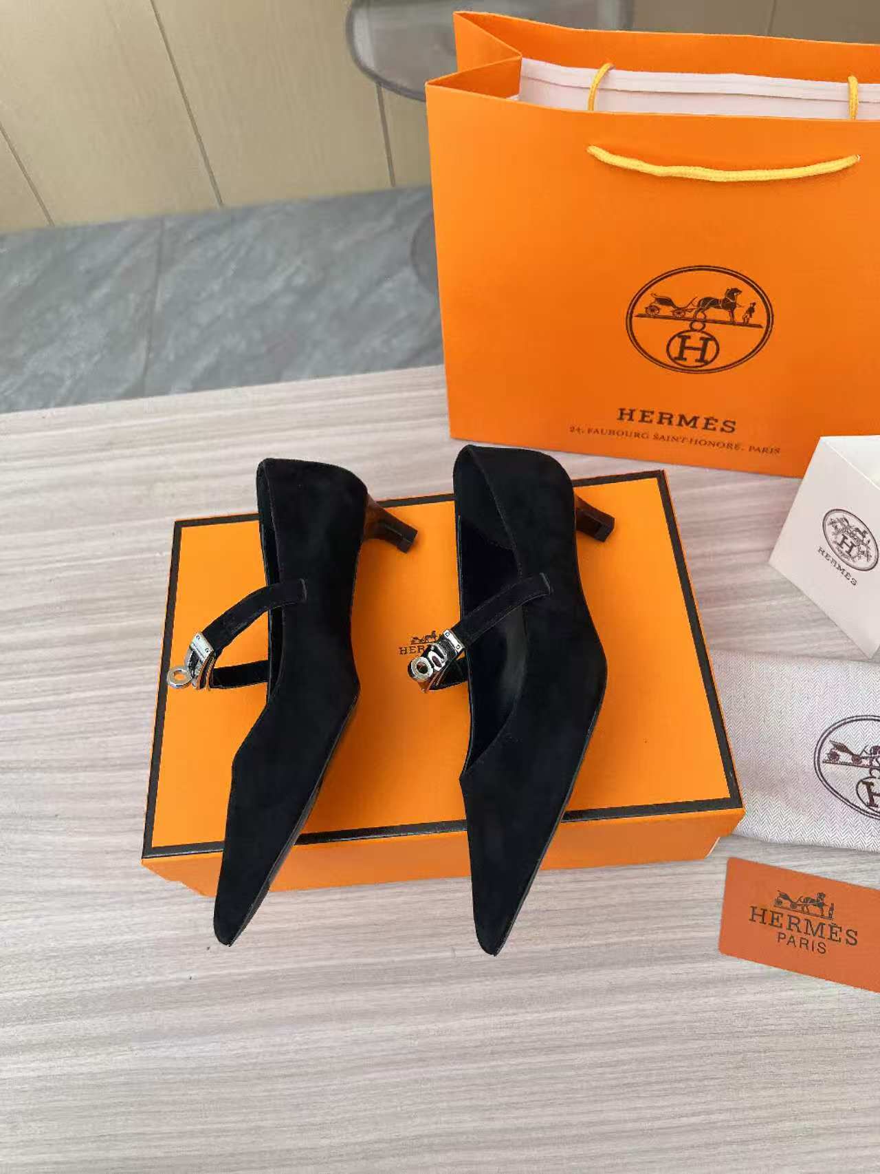HERMES 00449