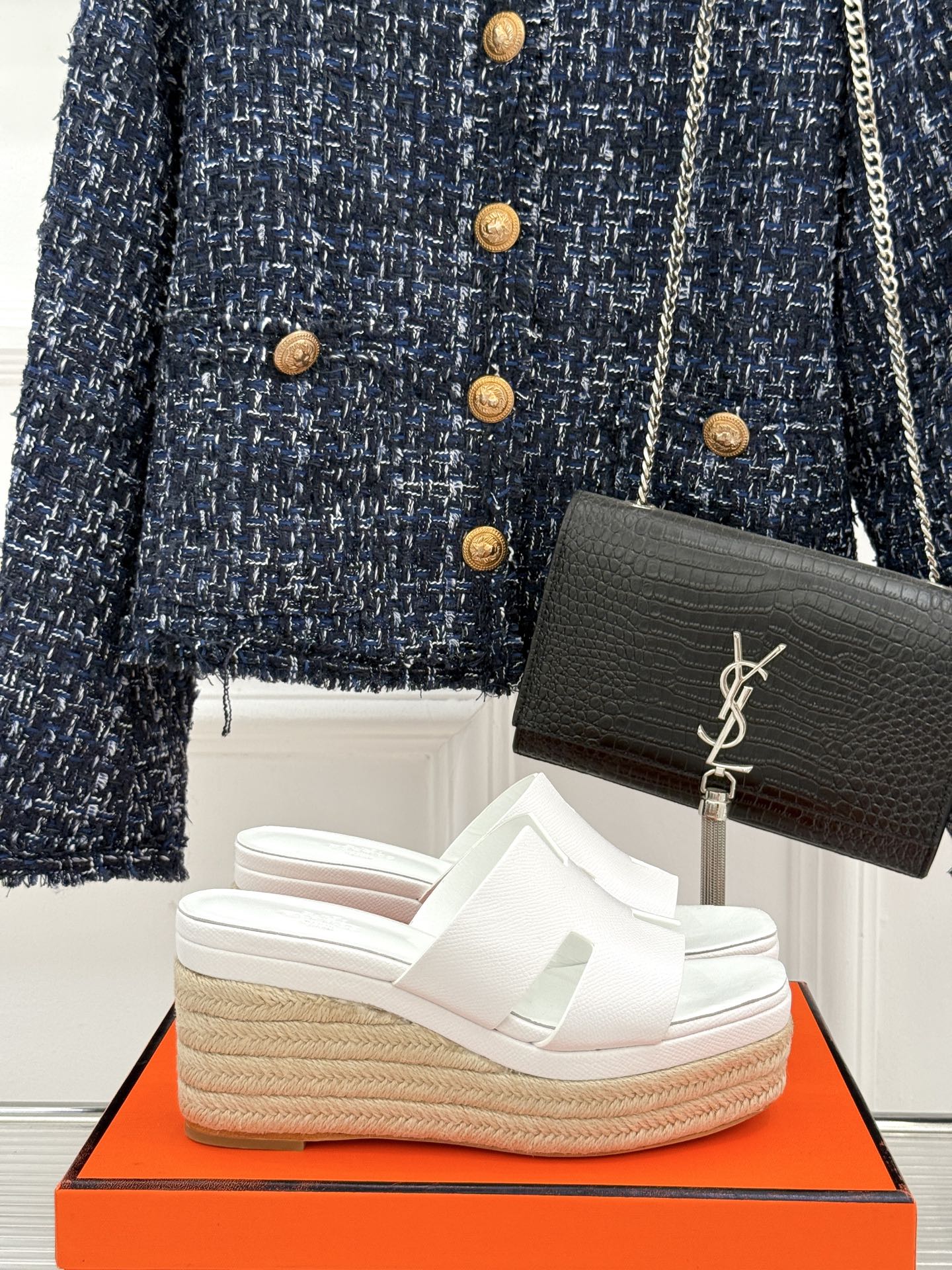 HERMES  00469