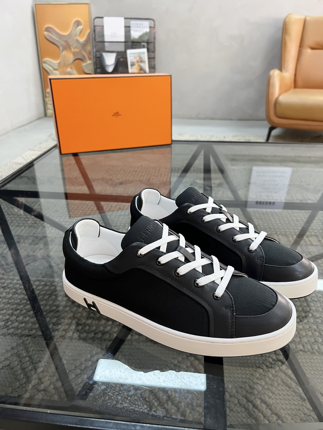 HERMES 00469