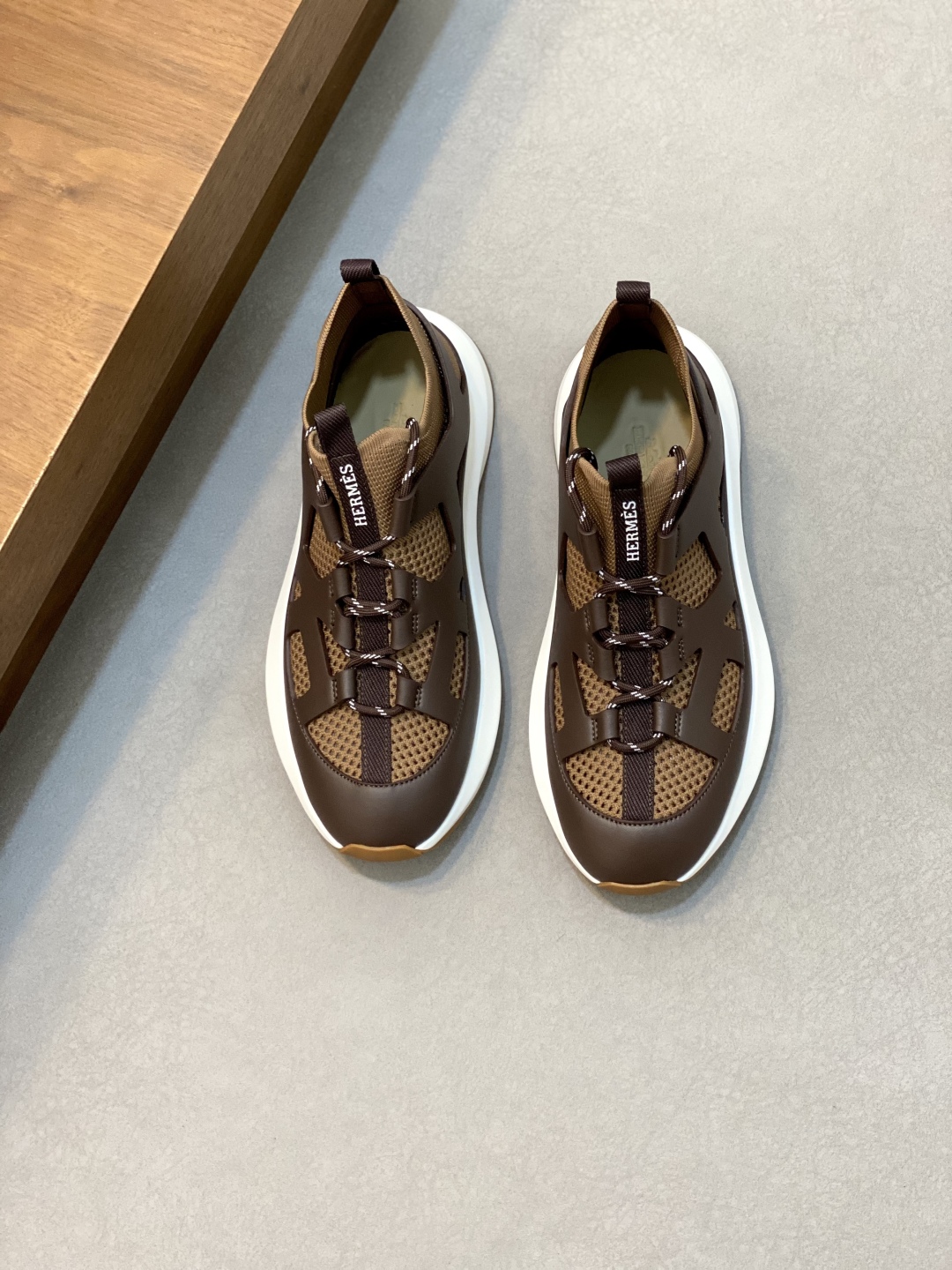 HERMES 00489