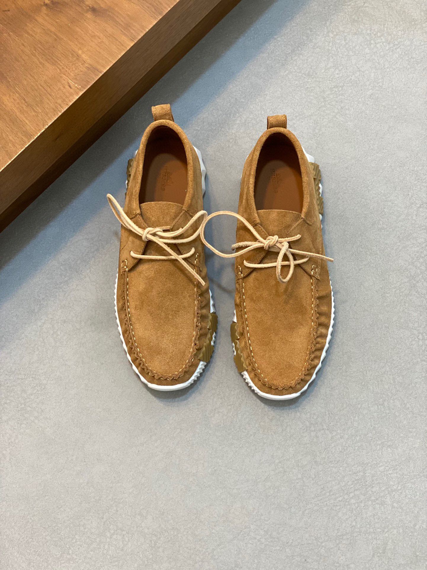 HERMES 00489