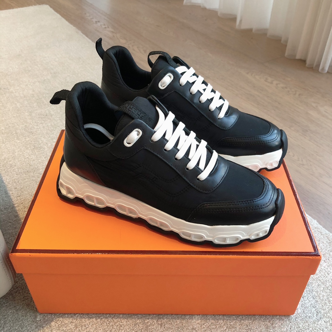 HERMES 00529