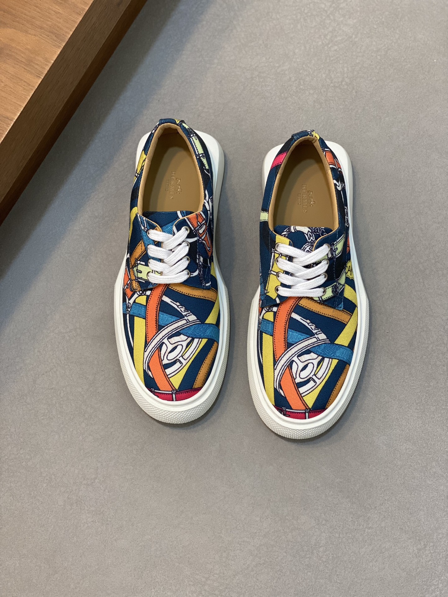 HERMES 00559