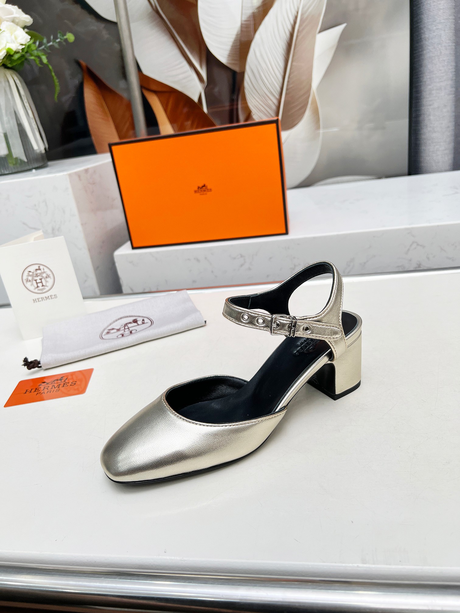 HERMES 00599