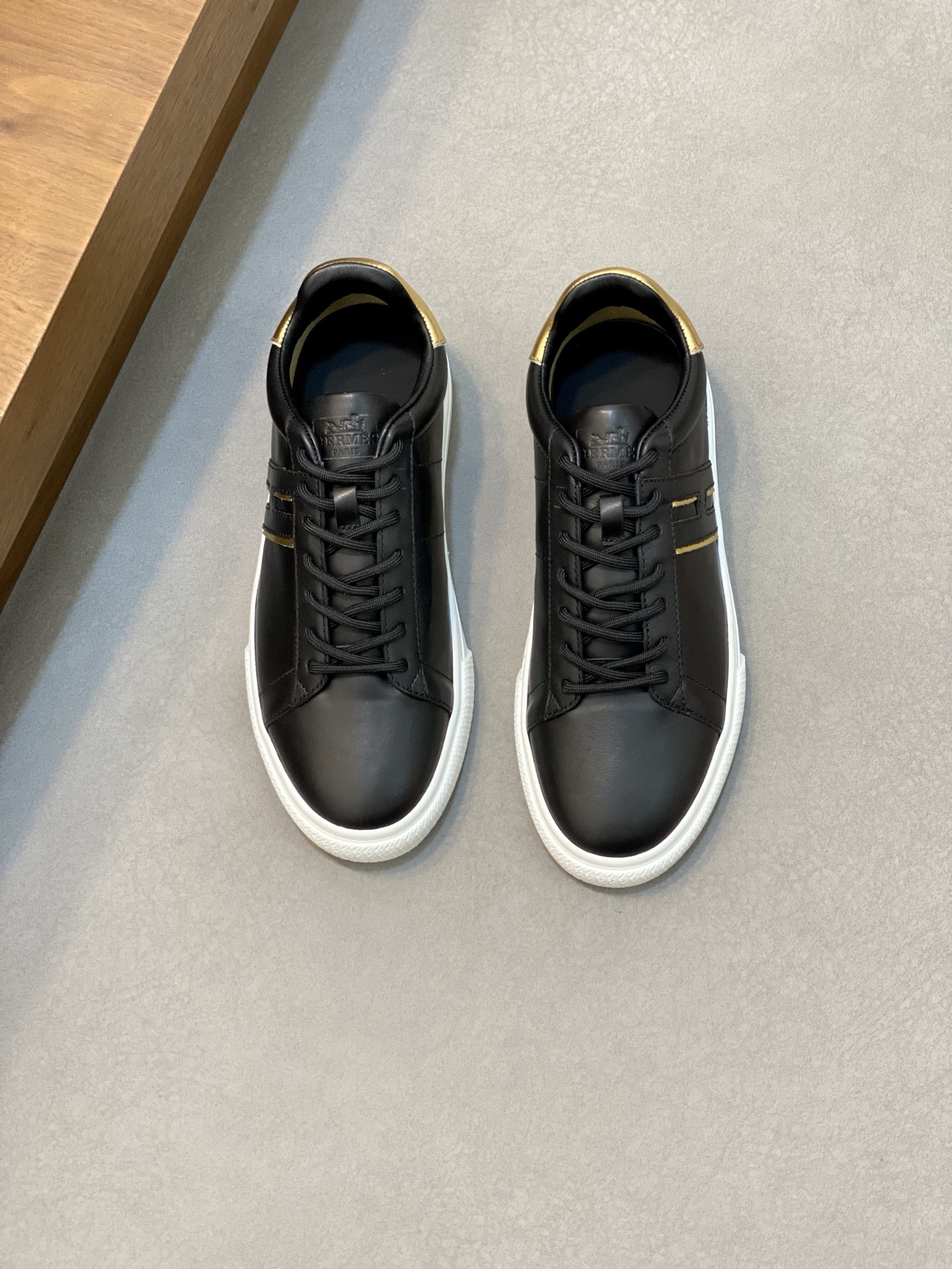 HERMES 00619