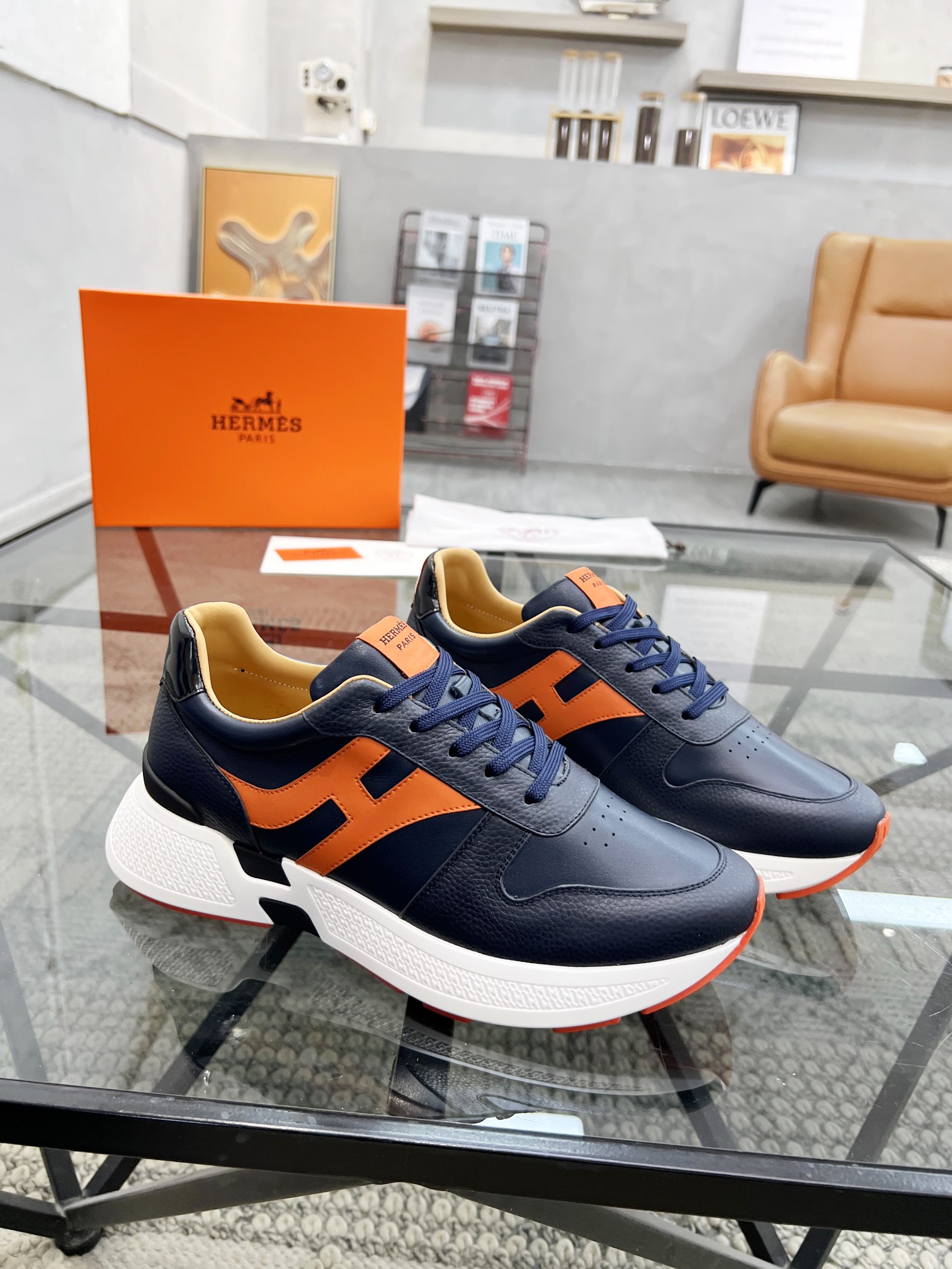 HERMES 00669