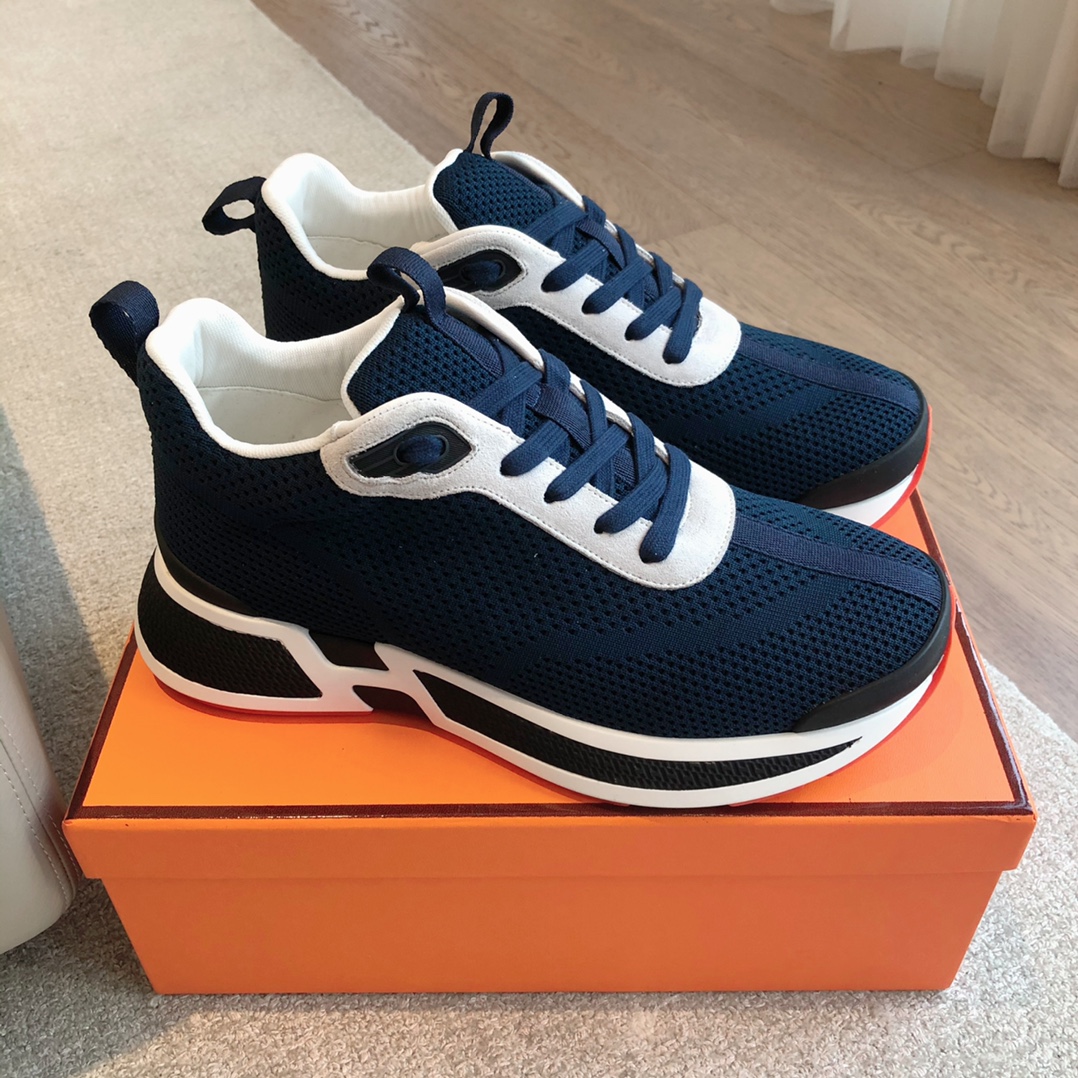 HERMES 00679