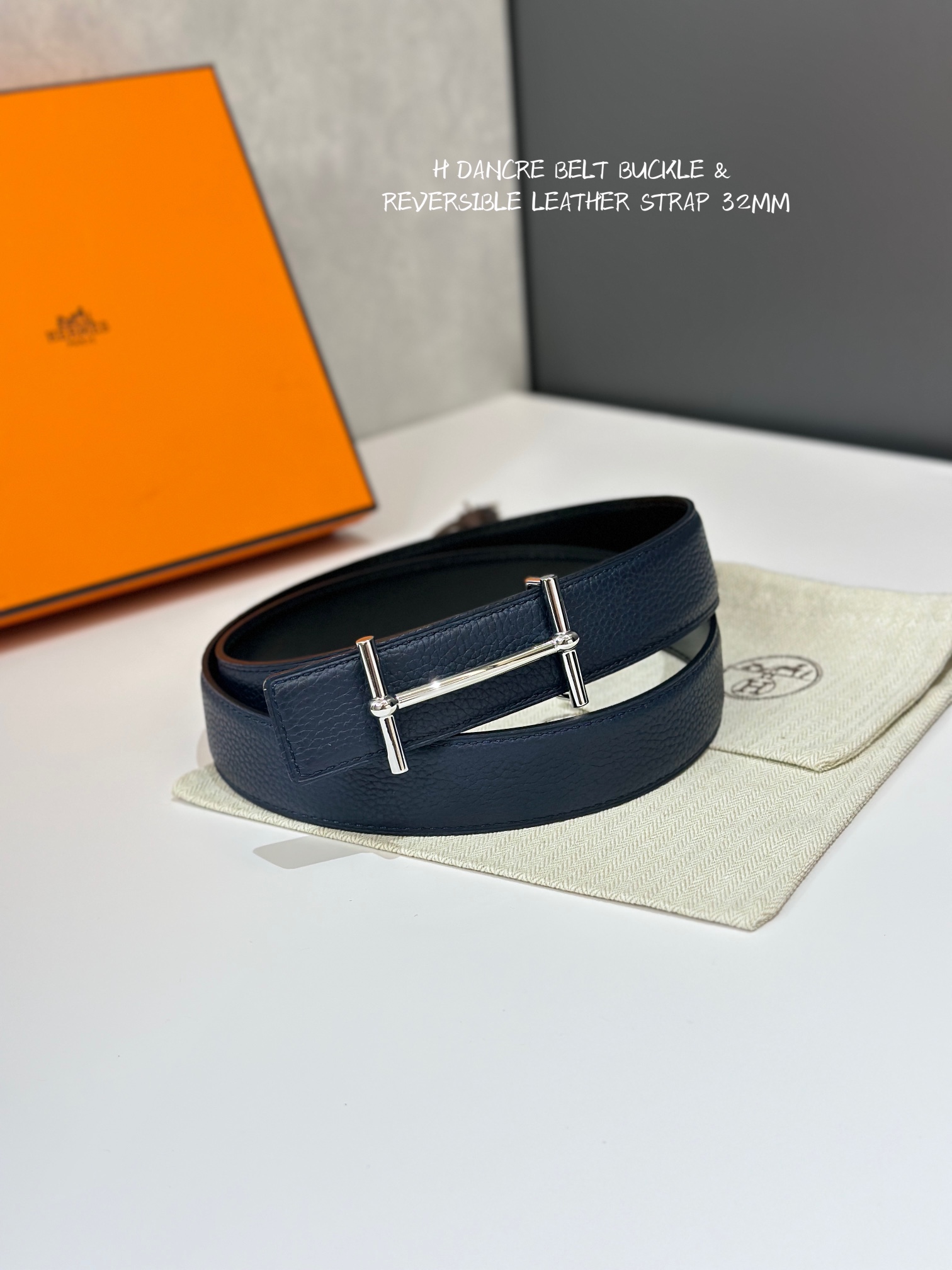 HERMES 00686