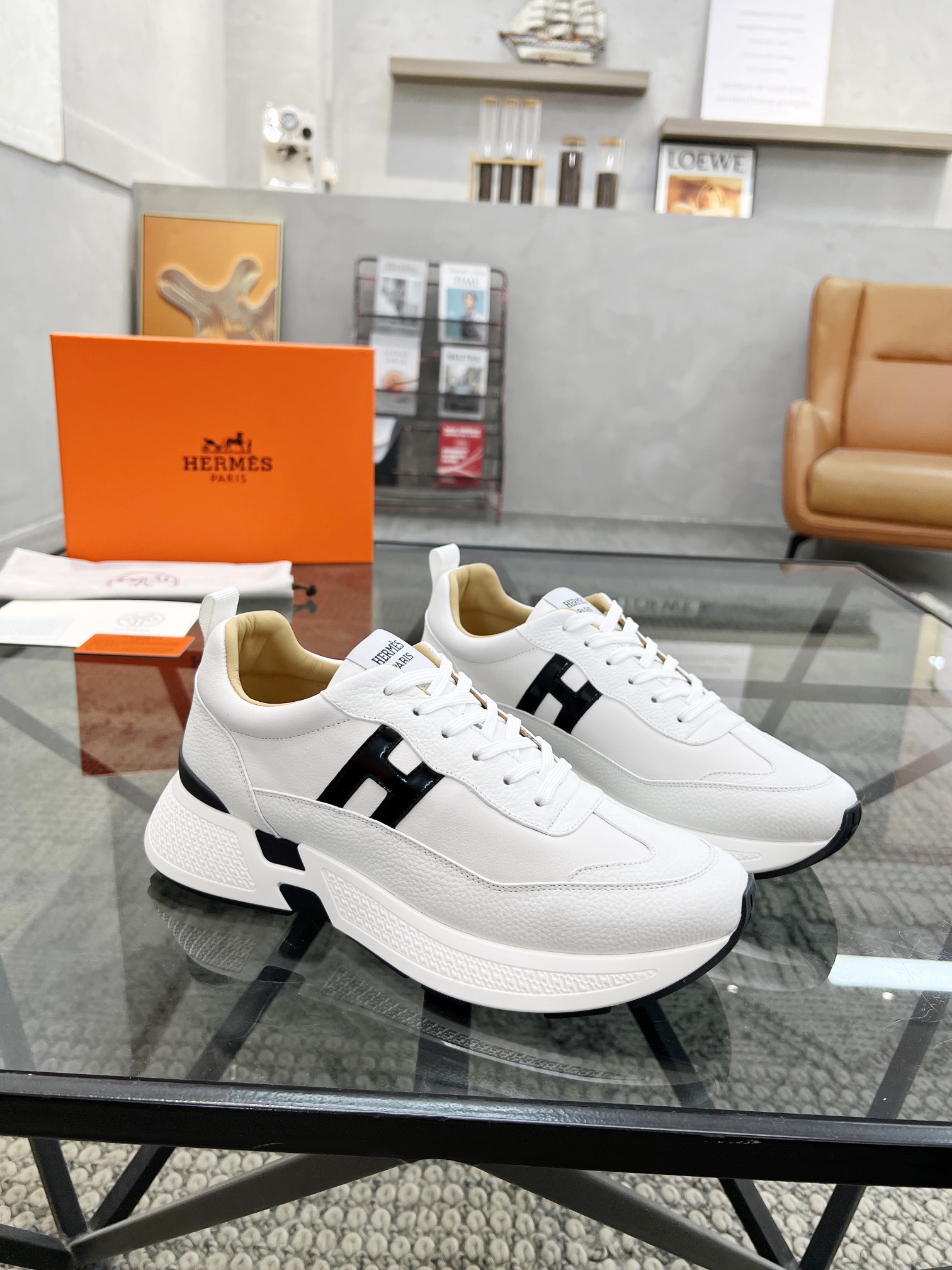 HERMES 00699