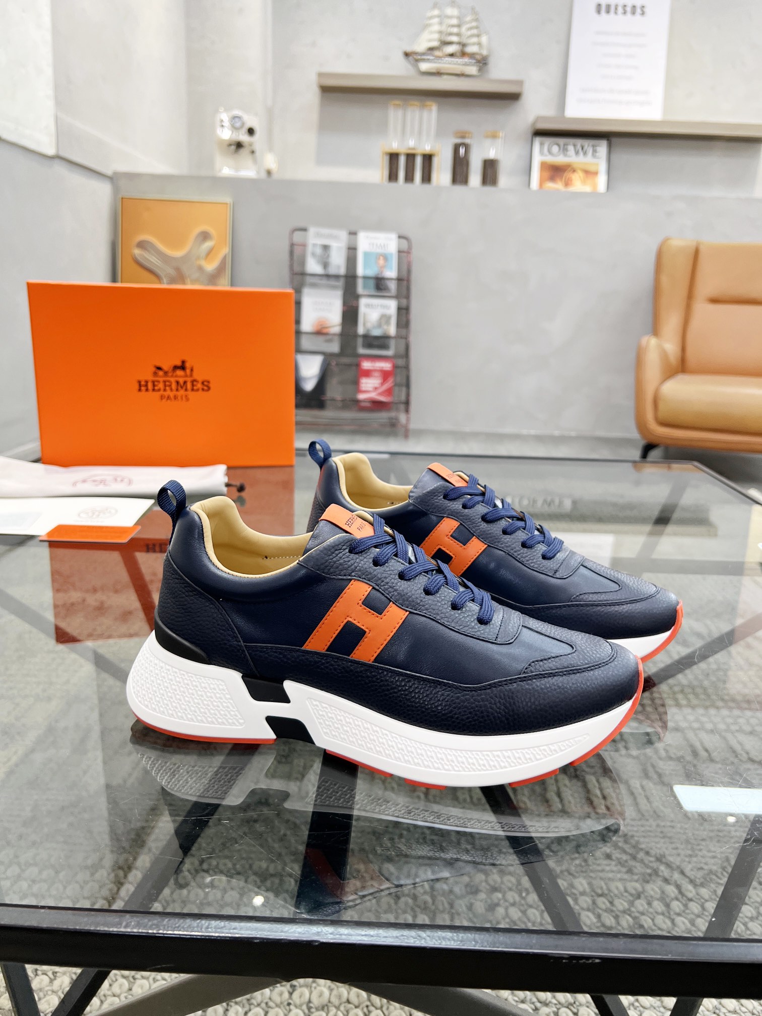 HERMES 00709