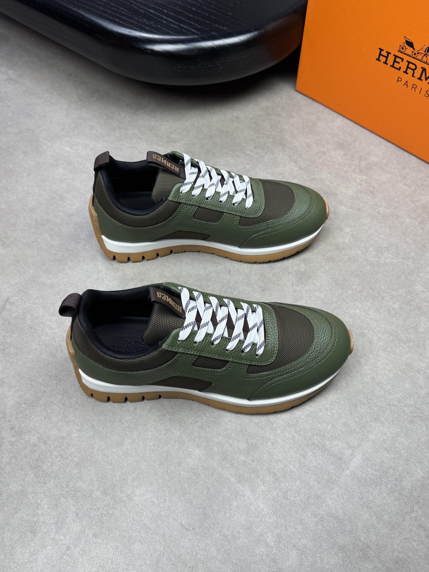 HERMES 00709